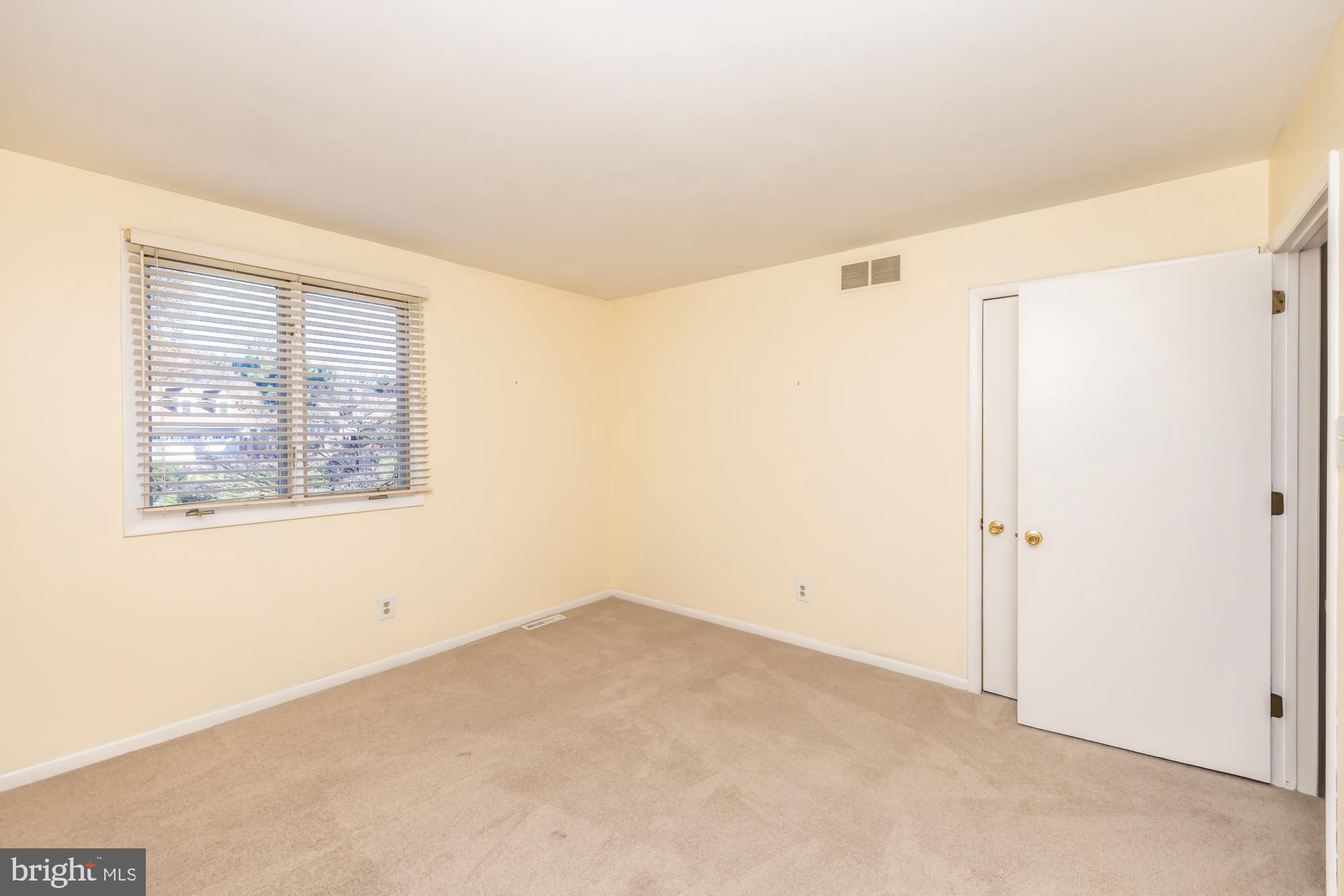SPRING MEADOWS - Residential
