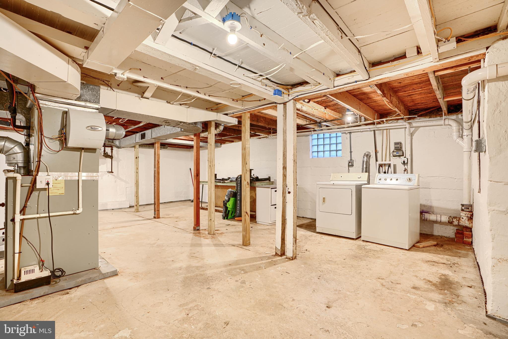 PIKESVILLE - Residential