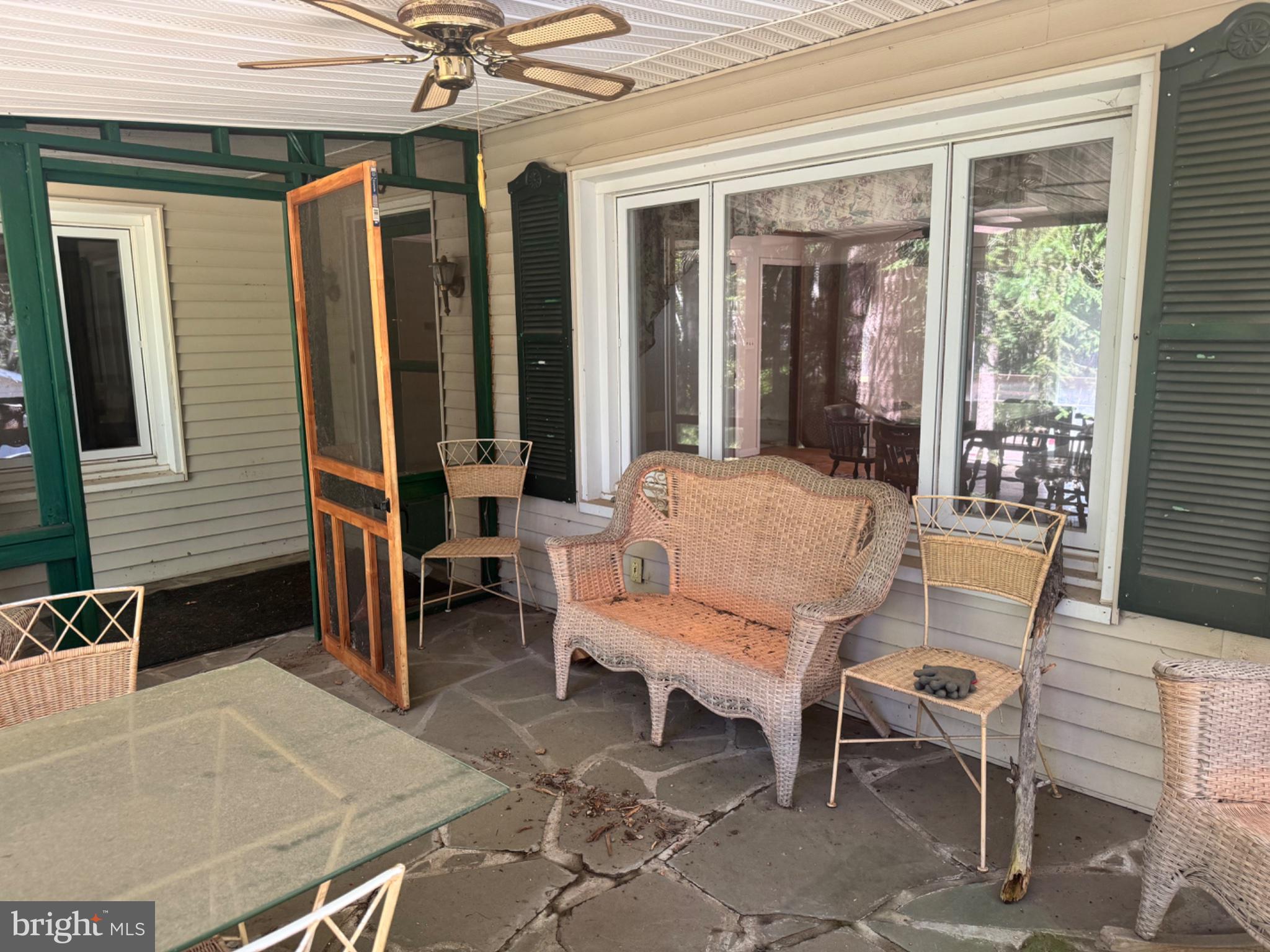 140 KONA LANE