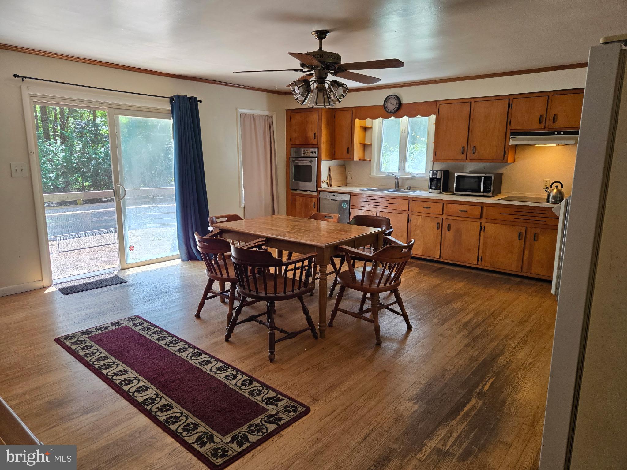 140 KONA LANE