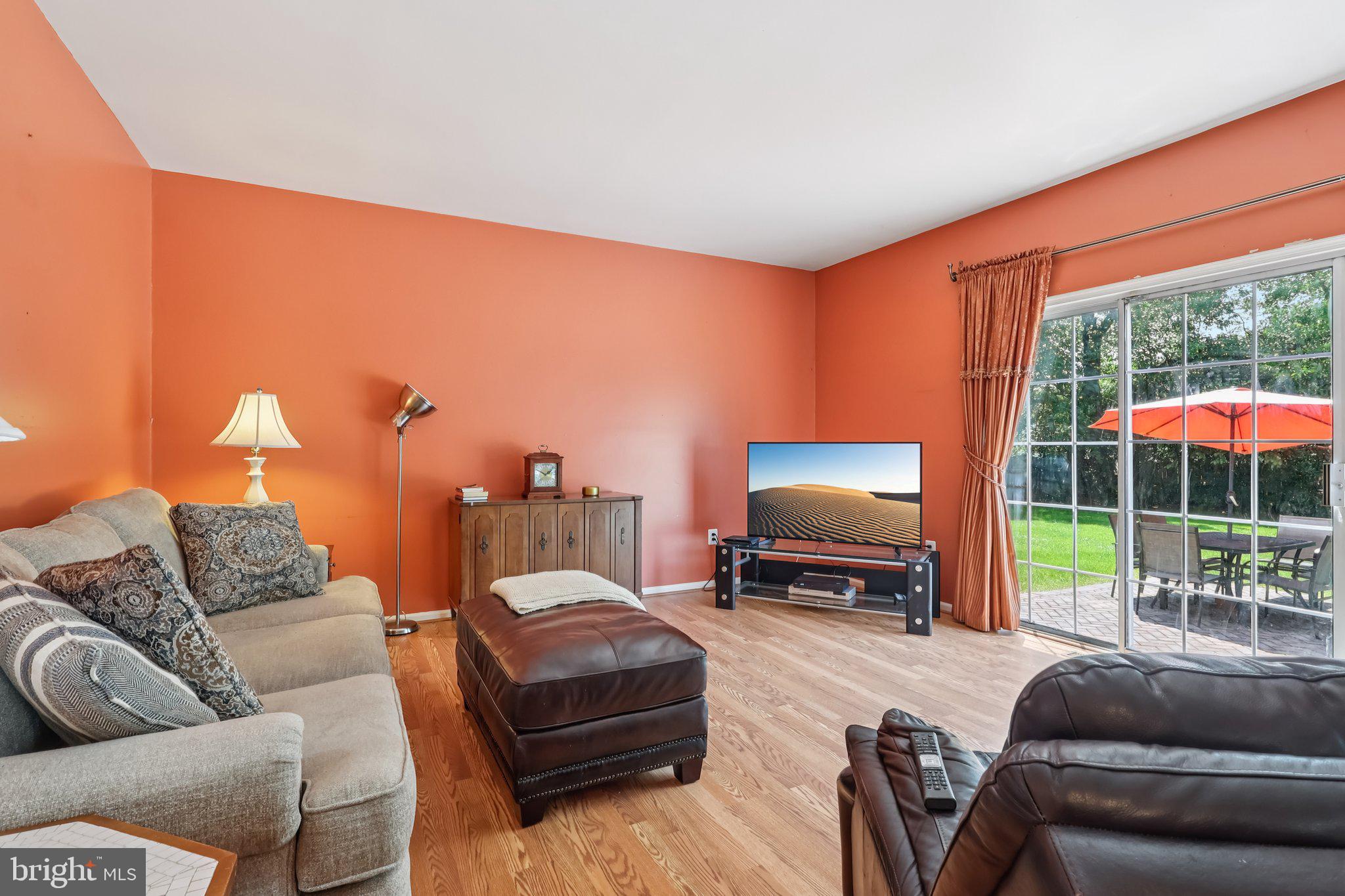 3 PRICKETT LANE