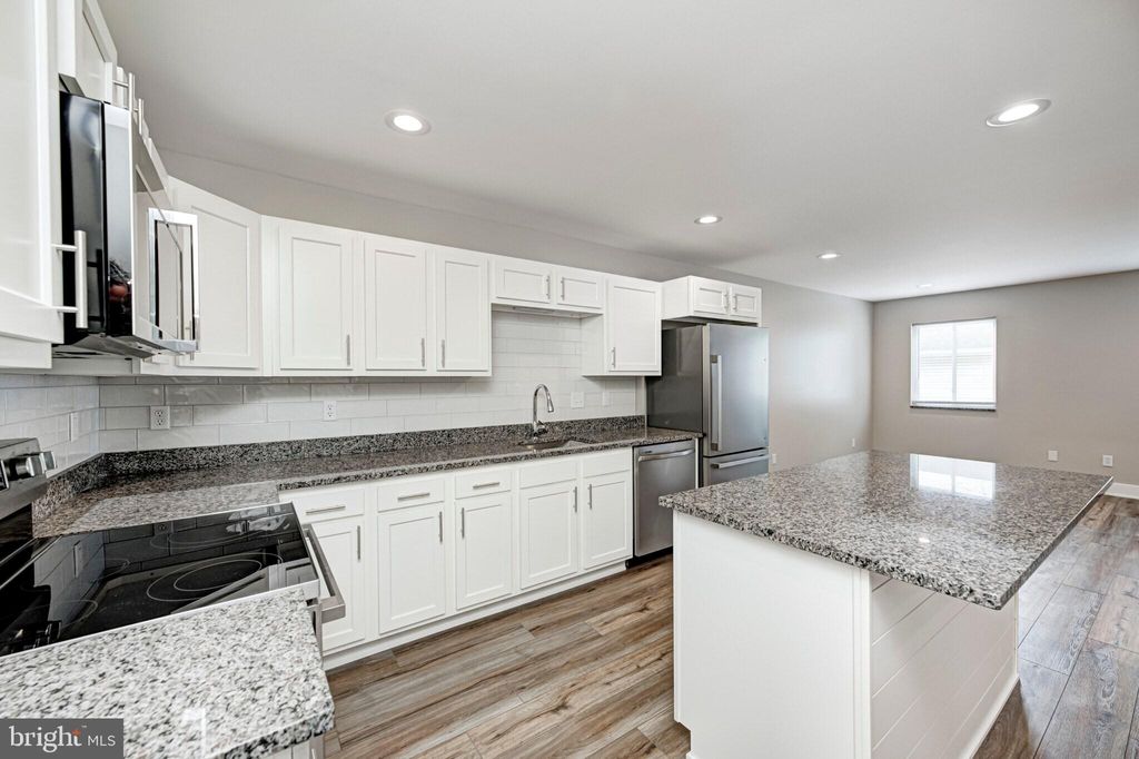 Photo of 7040 Oxford Avenue #103, PHILADELPHIA, PA 19111 (MLS # PAPH2585324)