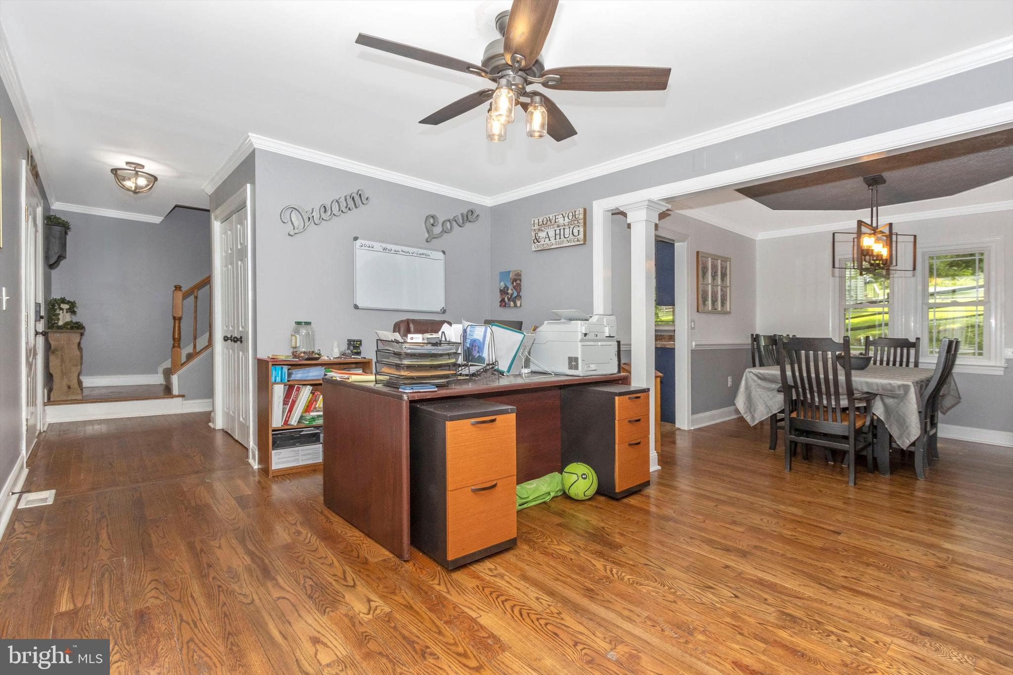 LAKE ANITA LOUISE - Residential