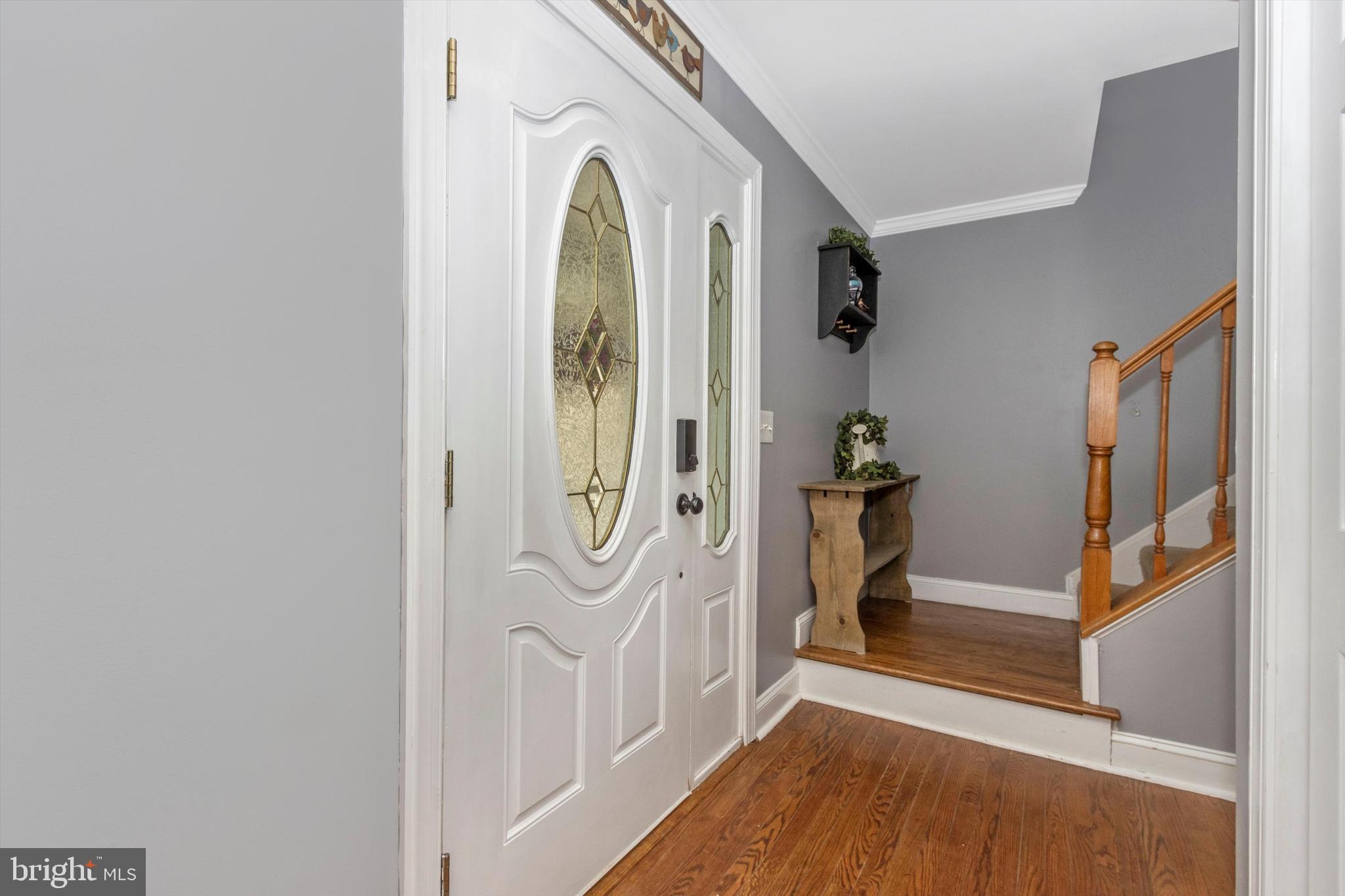 LAKE ANITA LOUISE - Residential