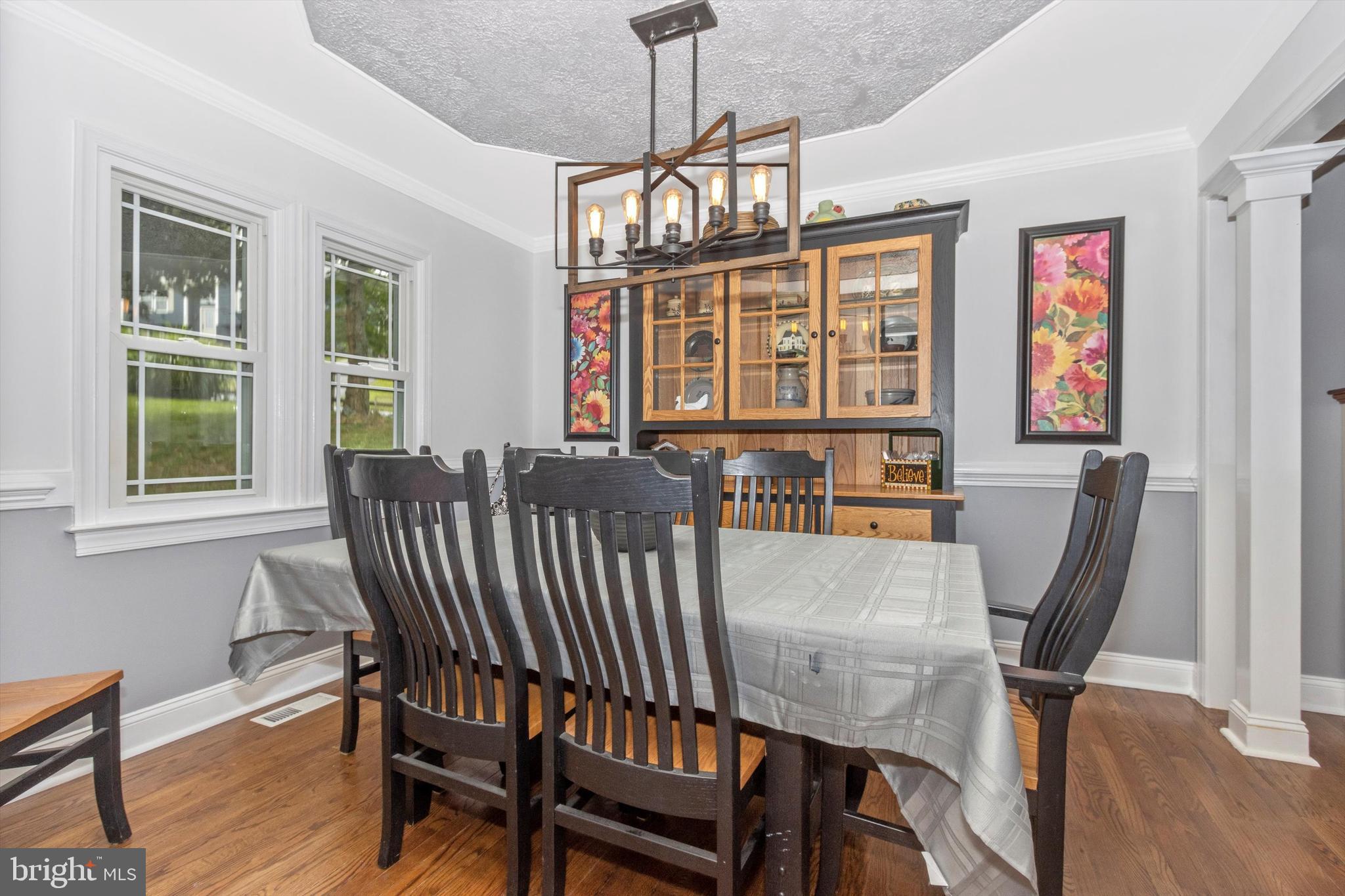 LAKE ANITA LOUISE - Residential