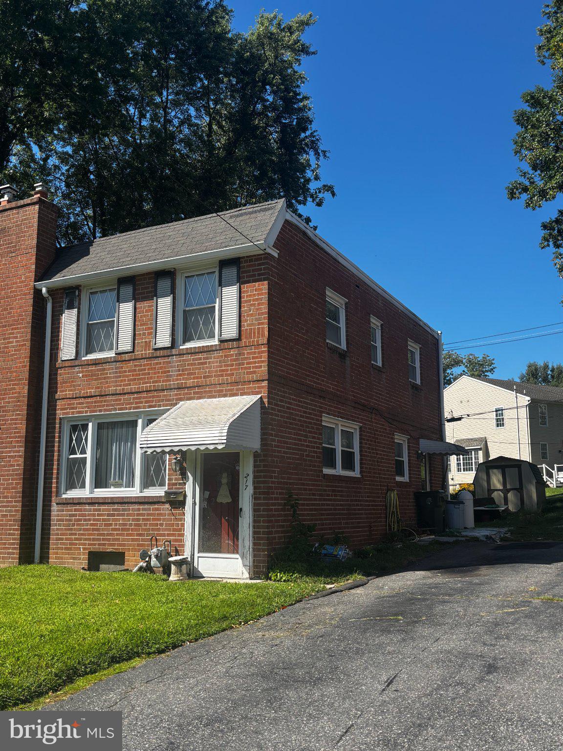 217 EMERALD LANE