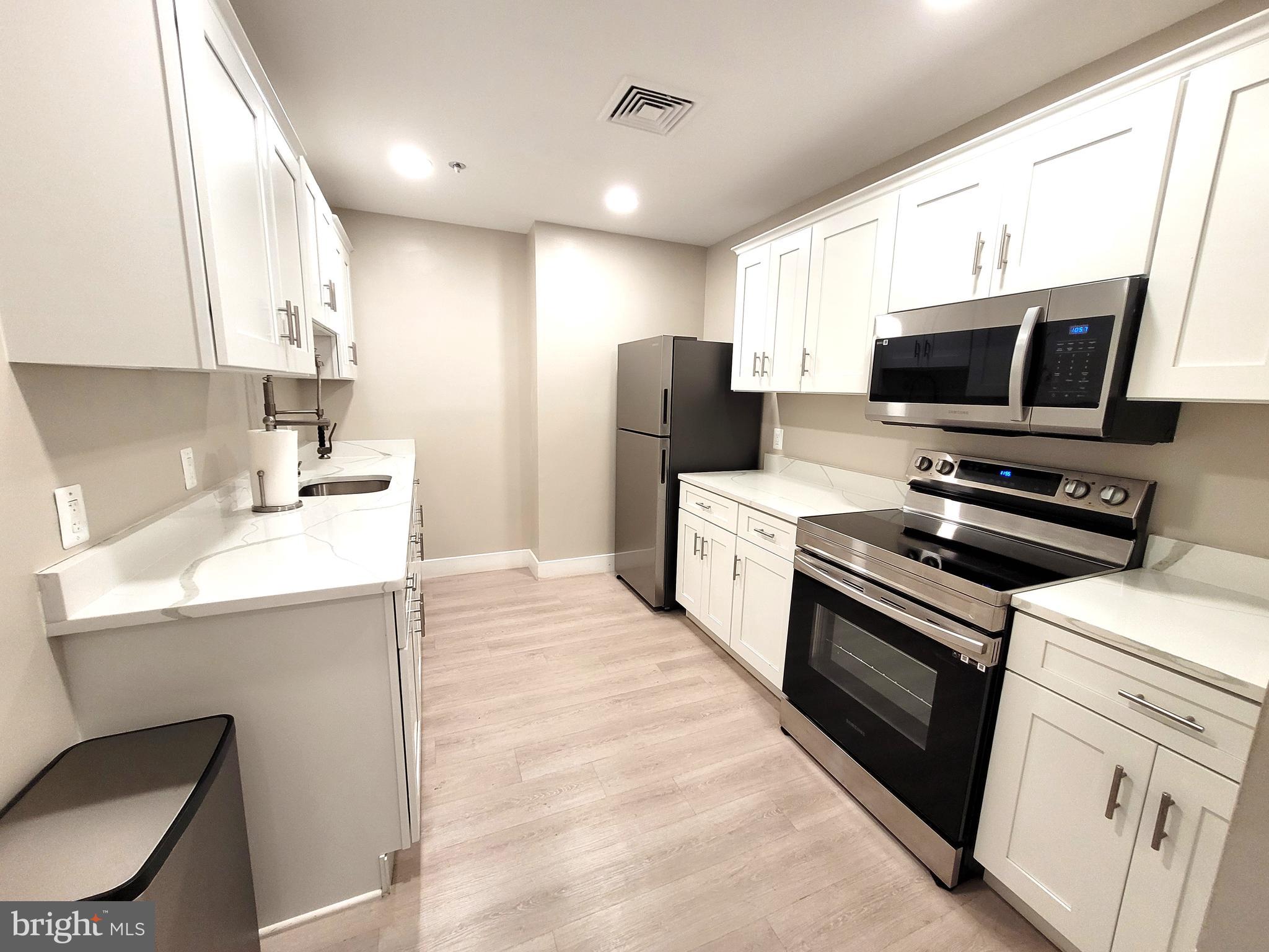 RENAISSANCE AT TYSONS - Residential