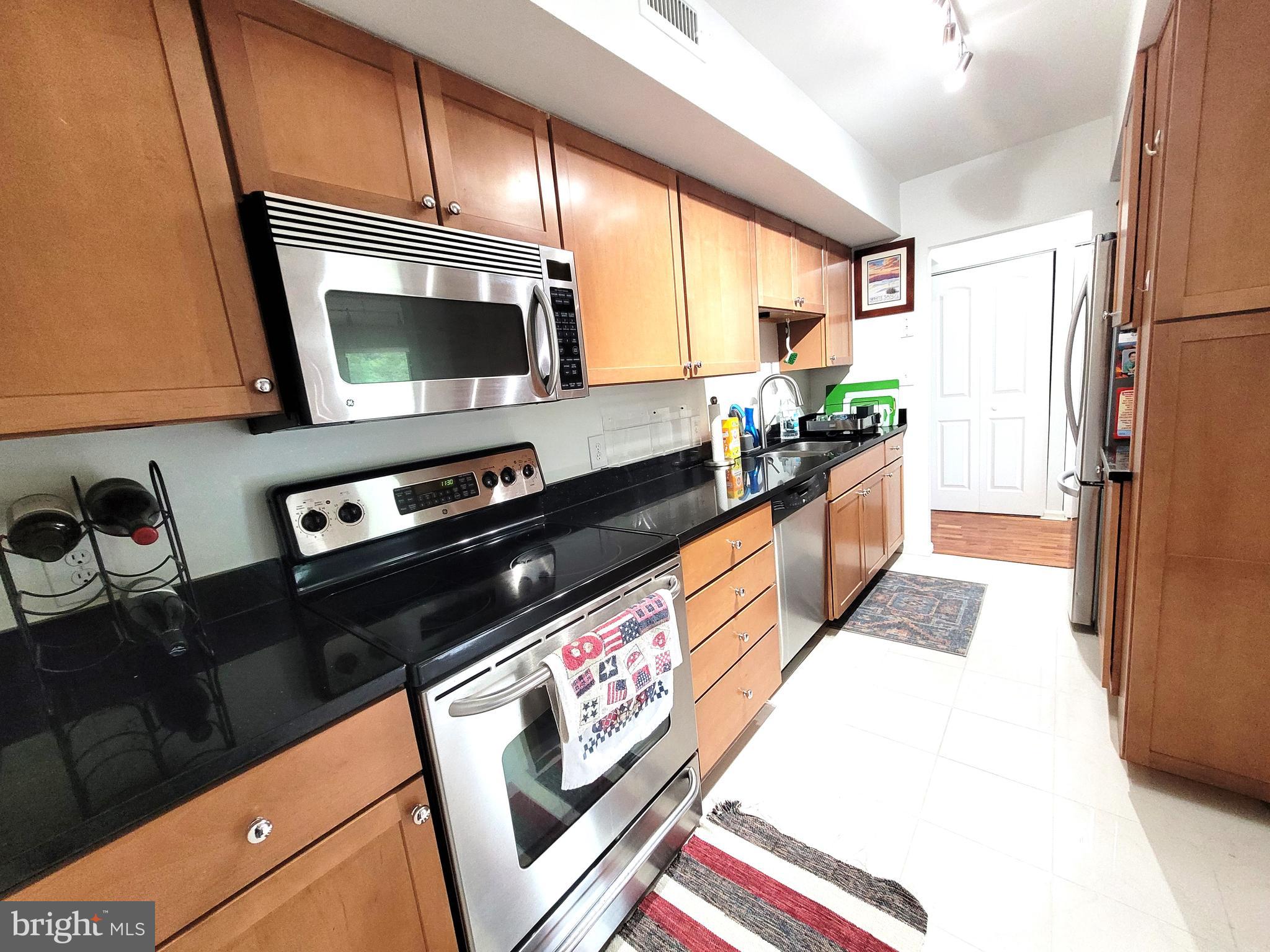 RENAISSANCE AT TYSONS - Residential