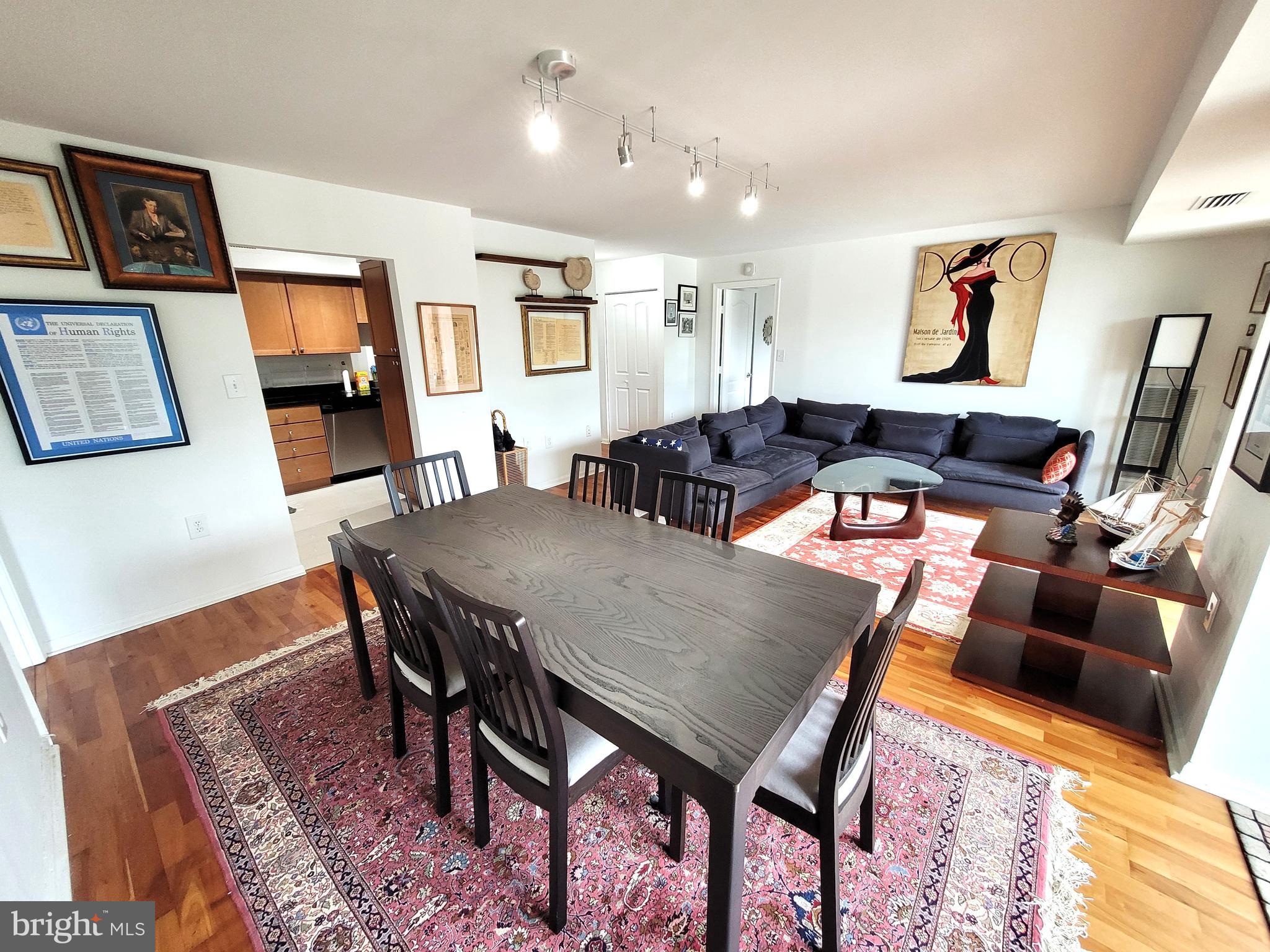 RENAISSANCE AT TYSONS - Residential