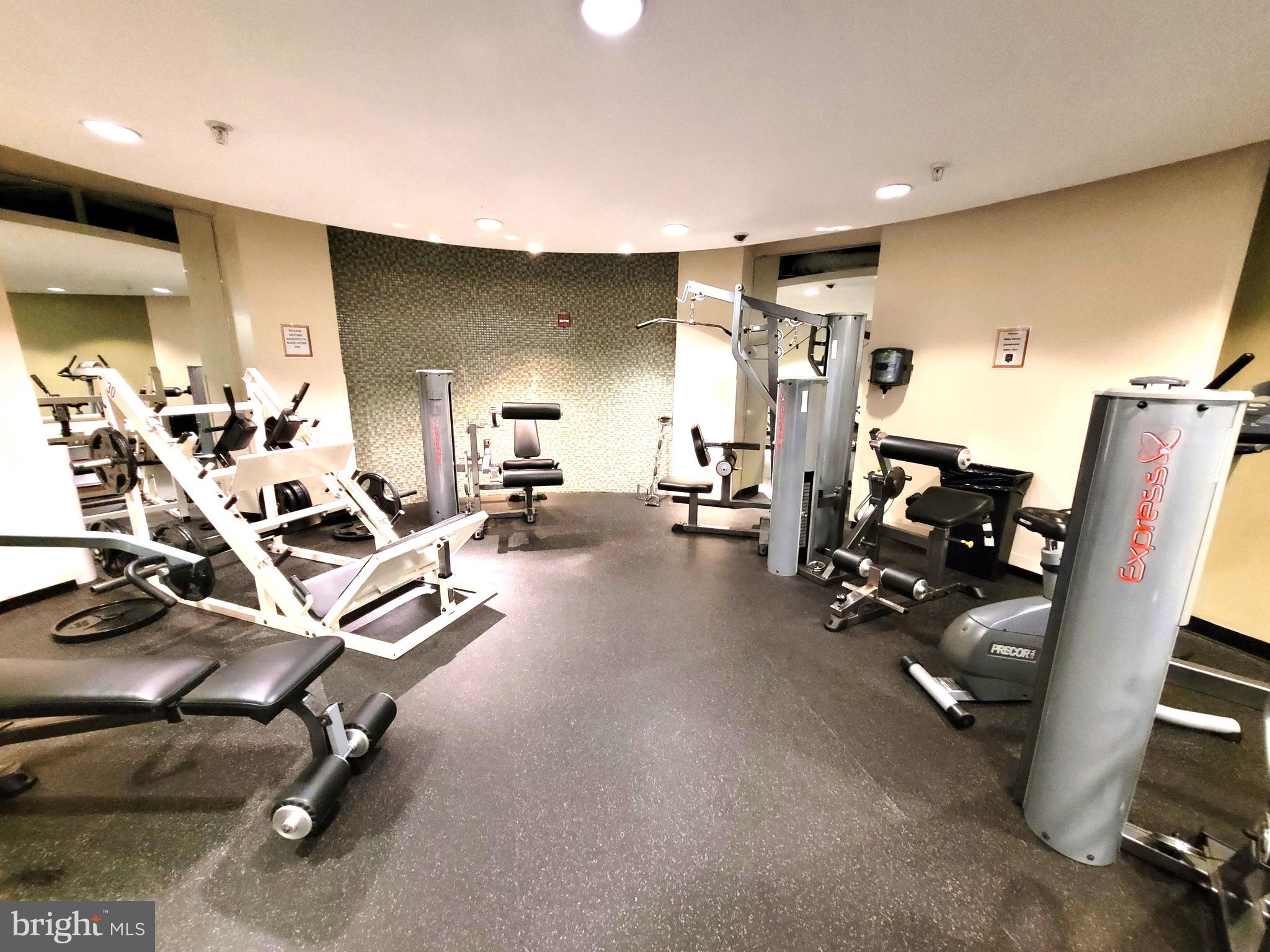 RENAISSANCE AT TYSONS - Residential