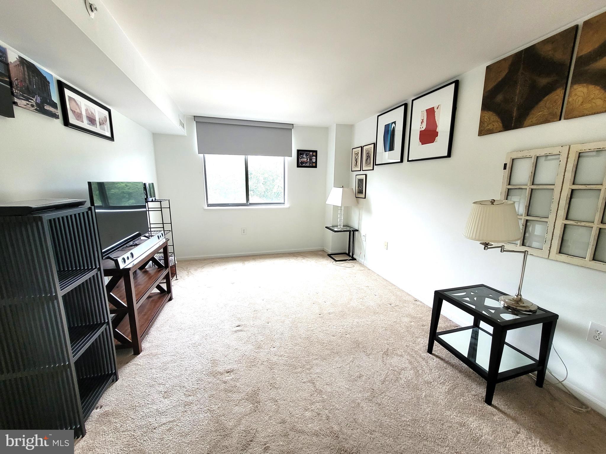 RENAISSANCE AT TYSONS - Residential