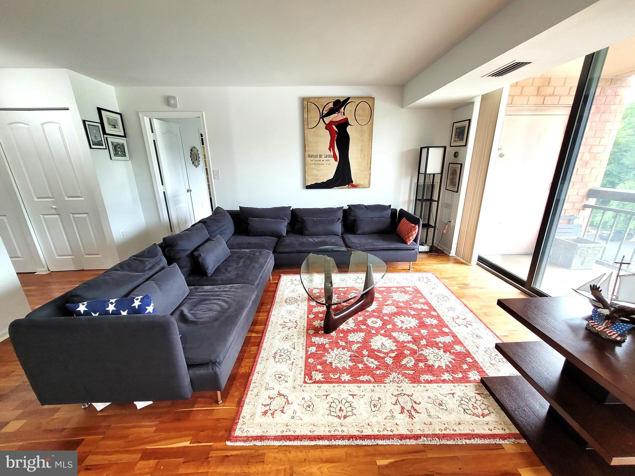 RENAISSANCE AT TYSONS - Residential