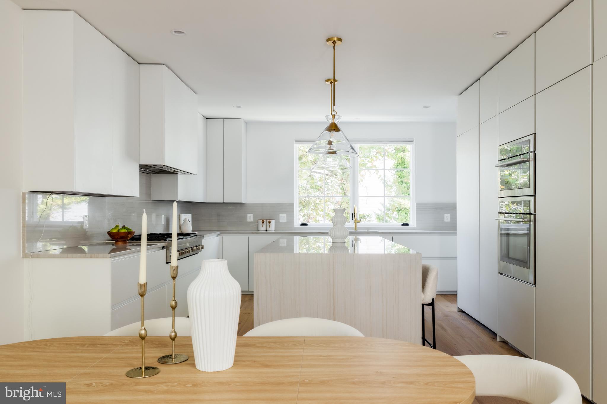 CHEVY CHASE - Residential