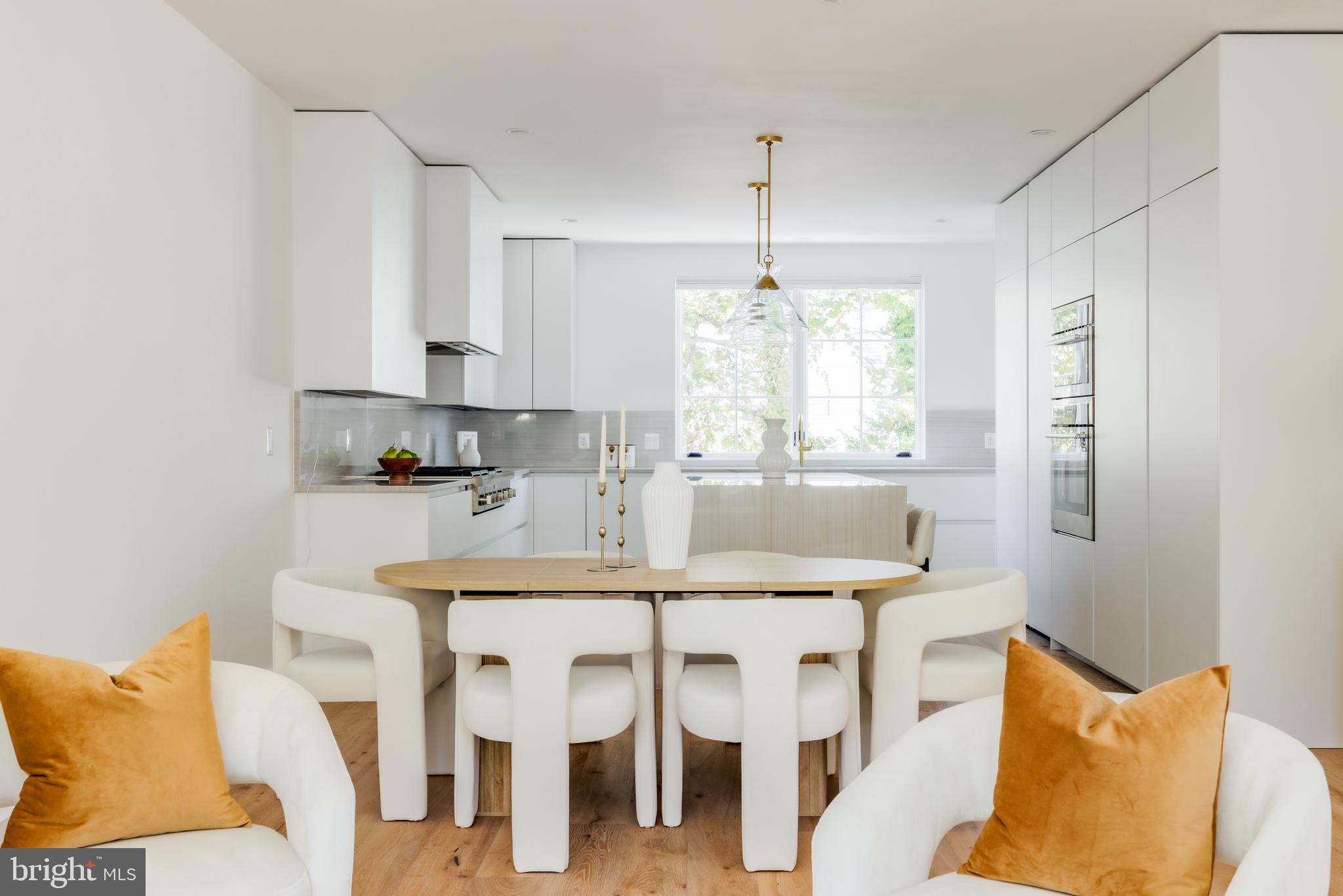 CHEVY CHASE - Residential