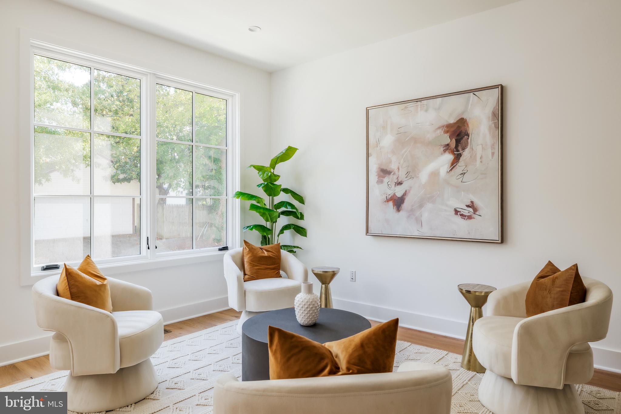 CHEVY CHASE - Residential