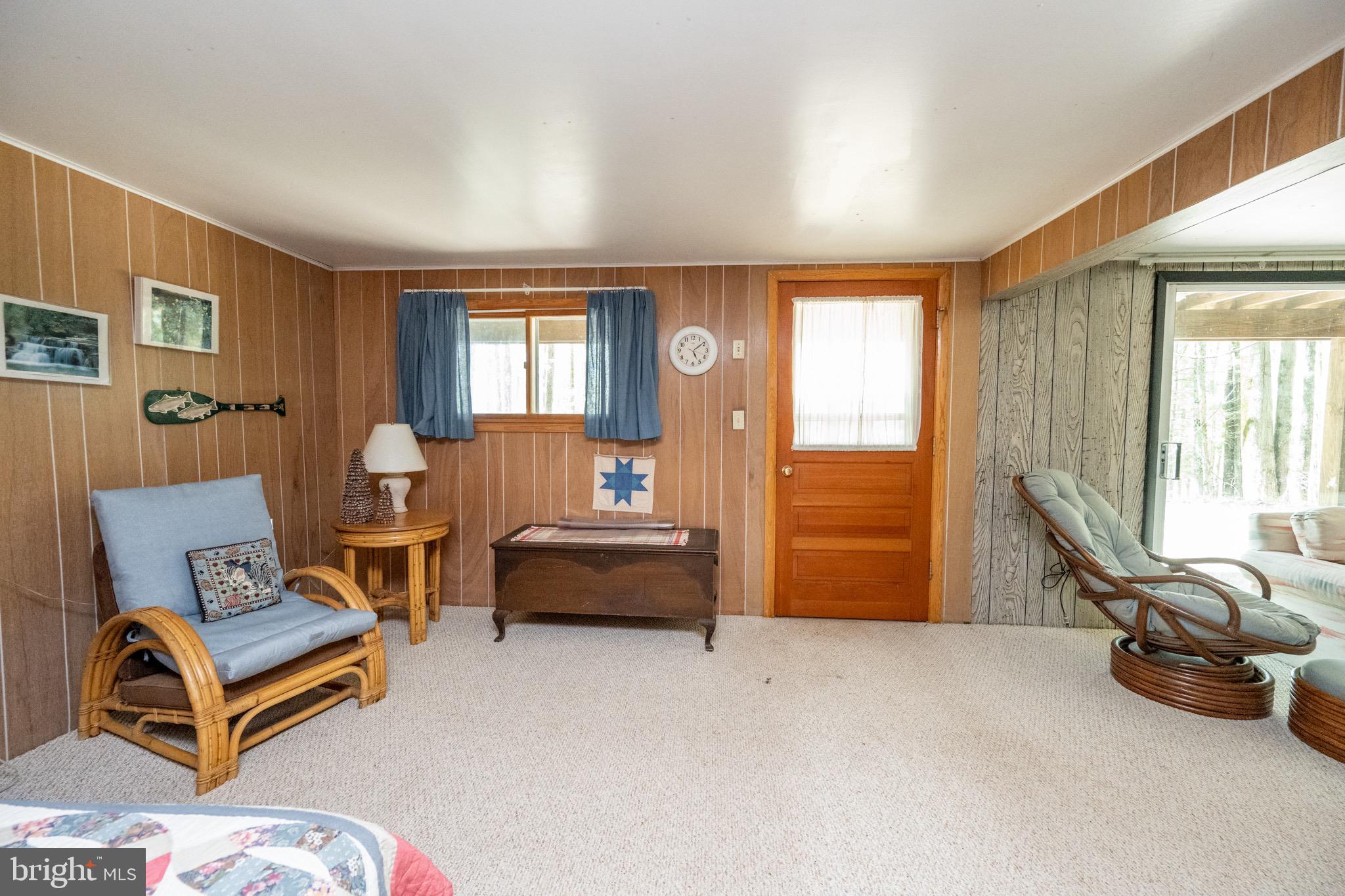 THOUSAND ACRES - Residential