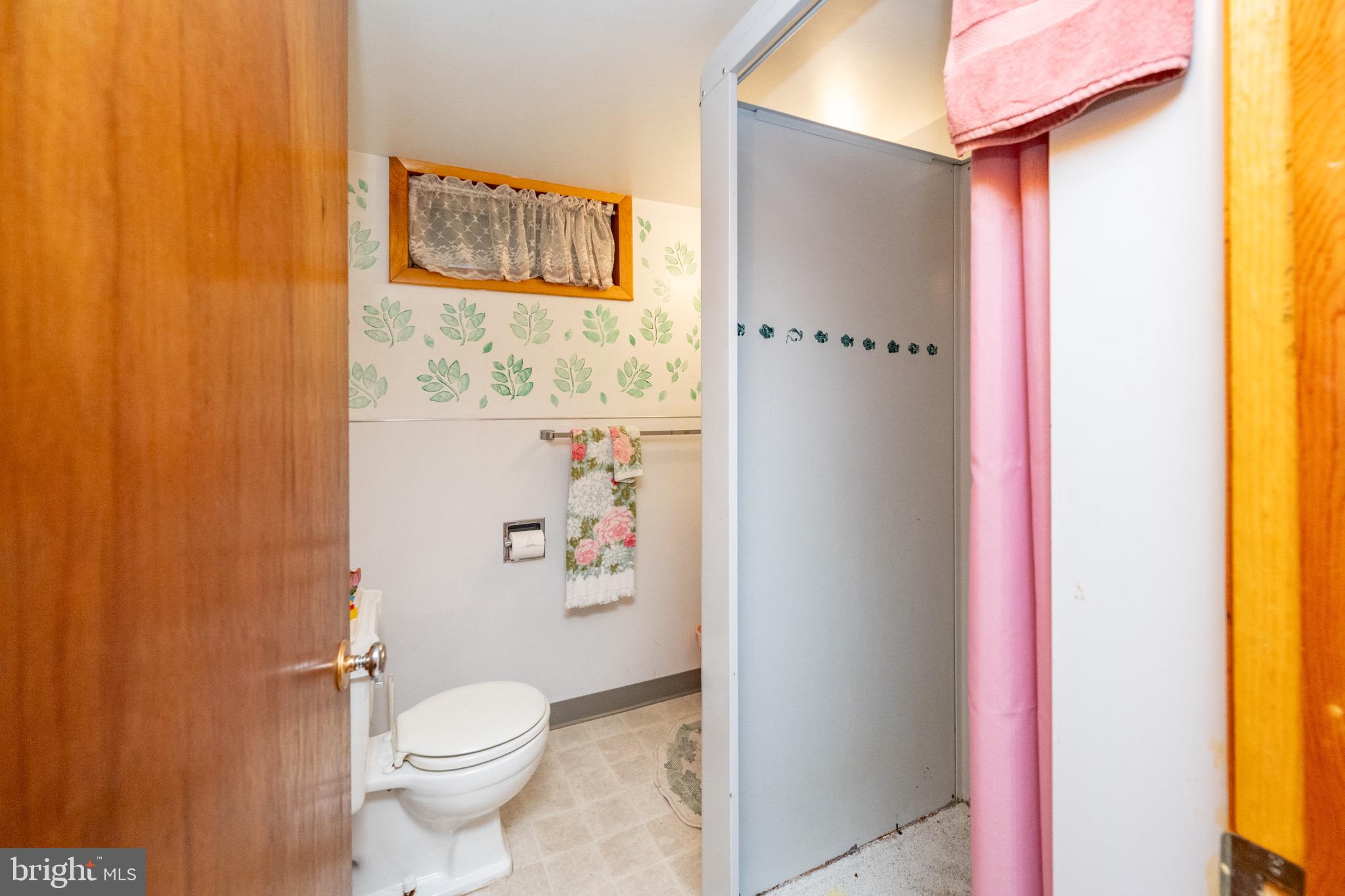 THOUSAND ACRES - Residential