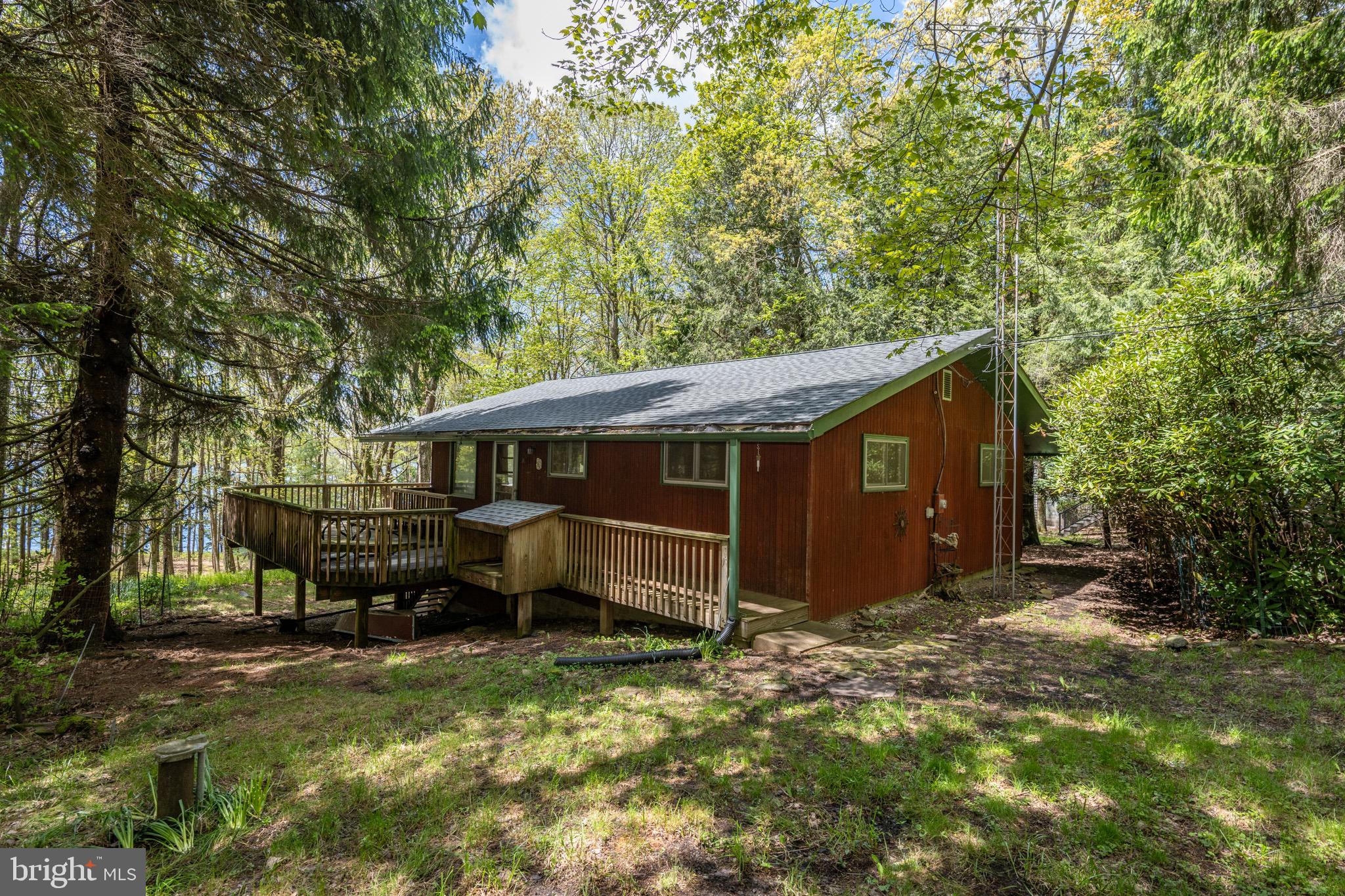 THOUSAND ACRES - Residential