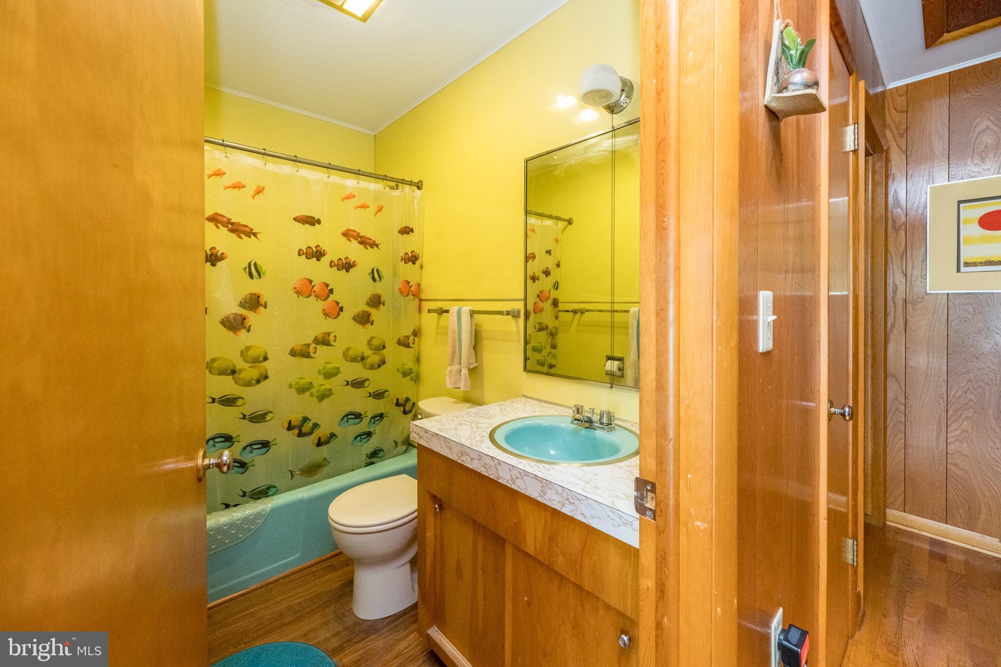 THOUSAND ACRES - Residential