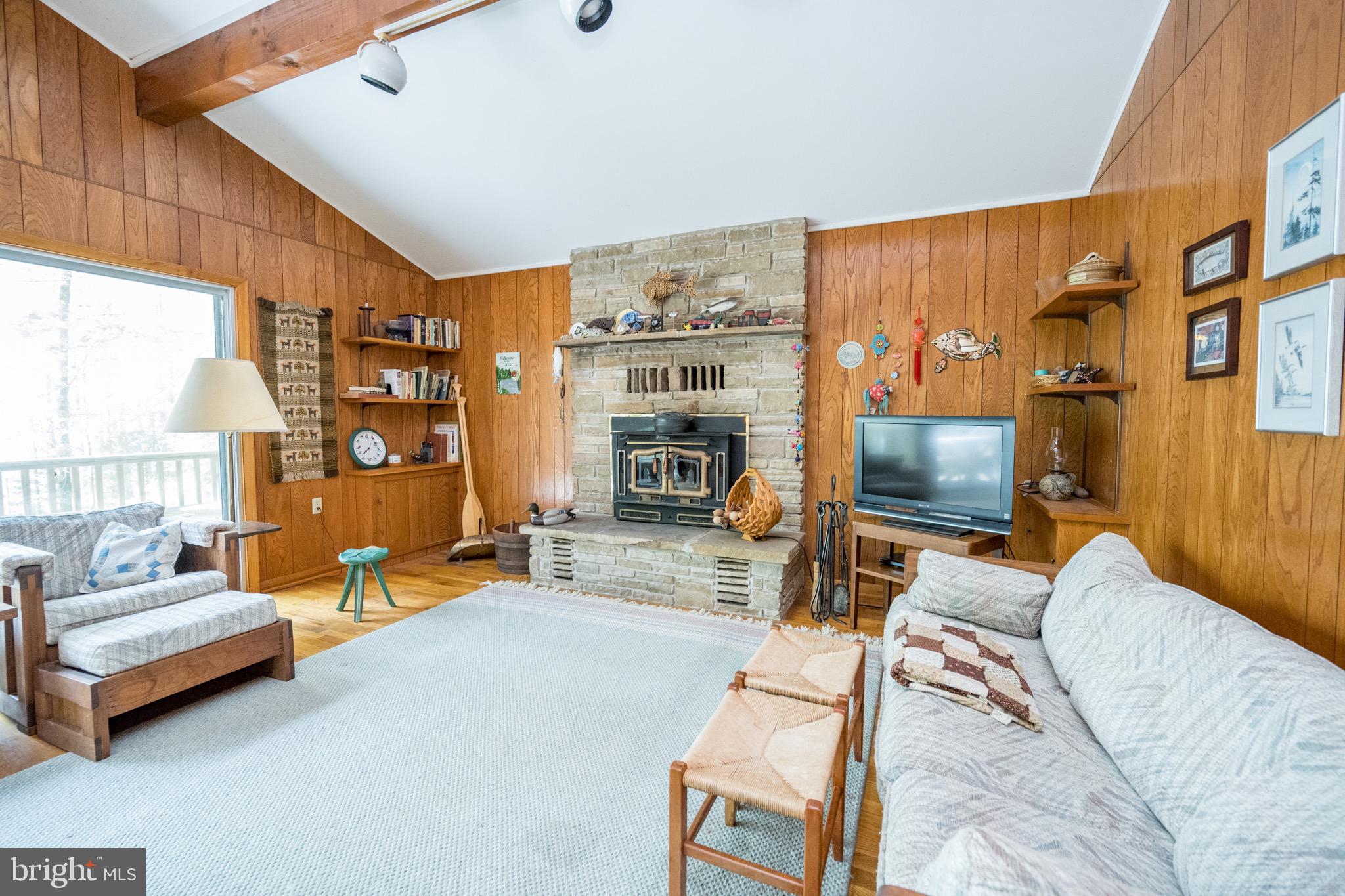 THOUSAND ACRES - Residential