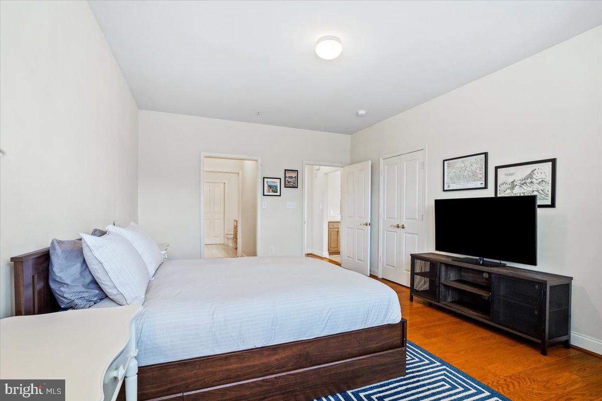 WORMANS MILL - Residential