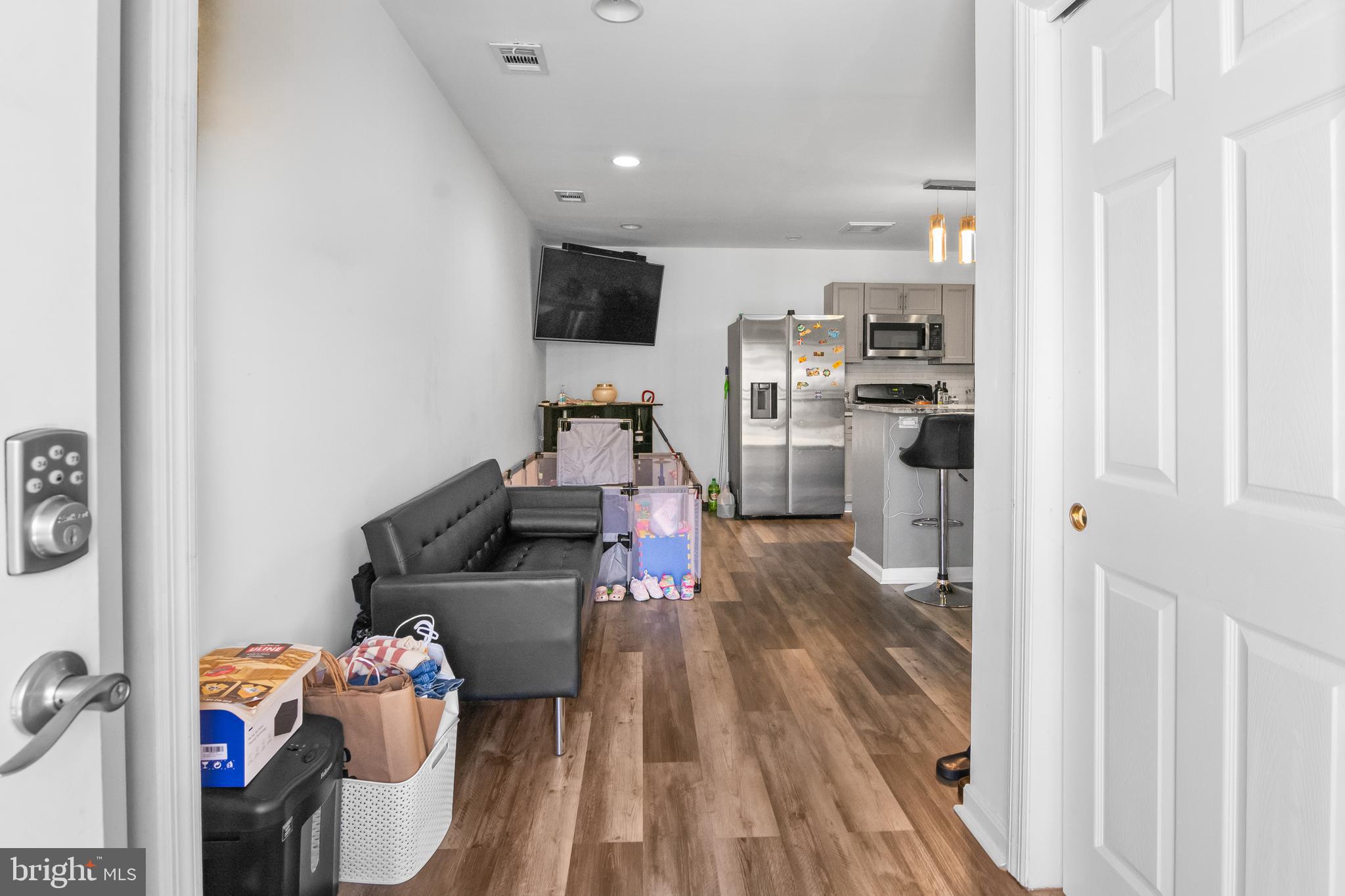 CURTIS BAY - Residential Income