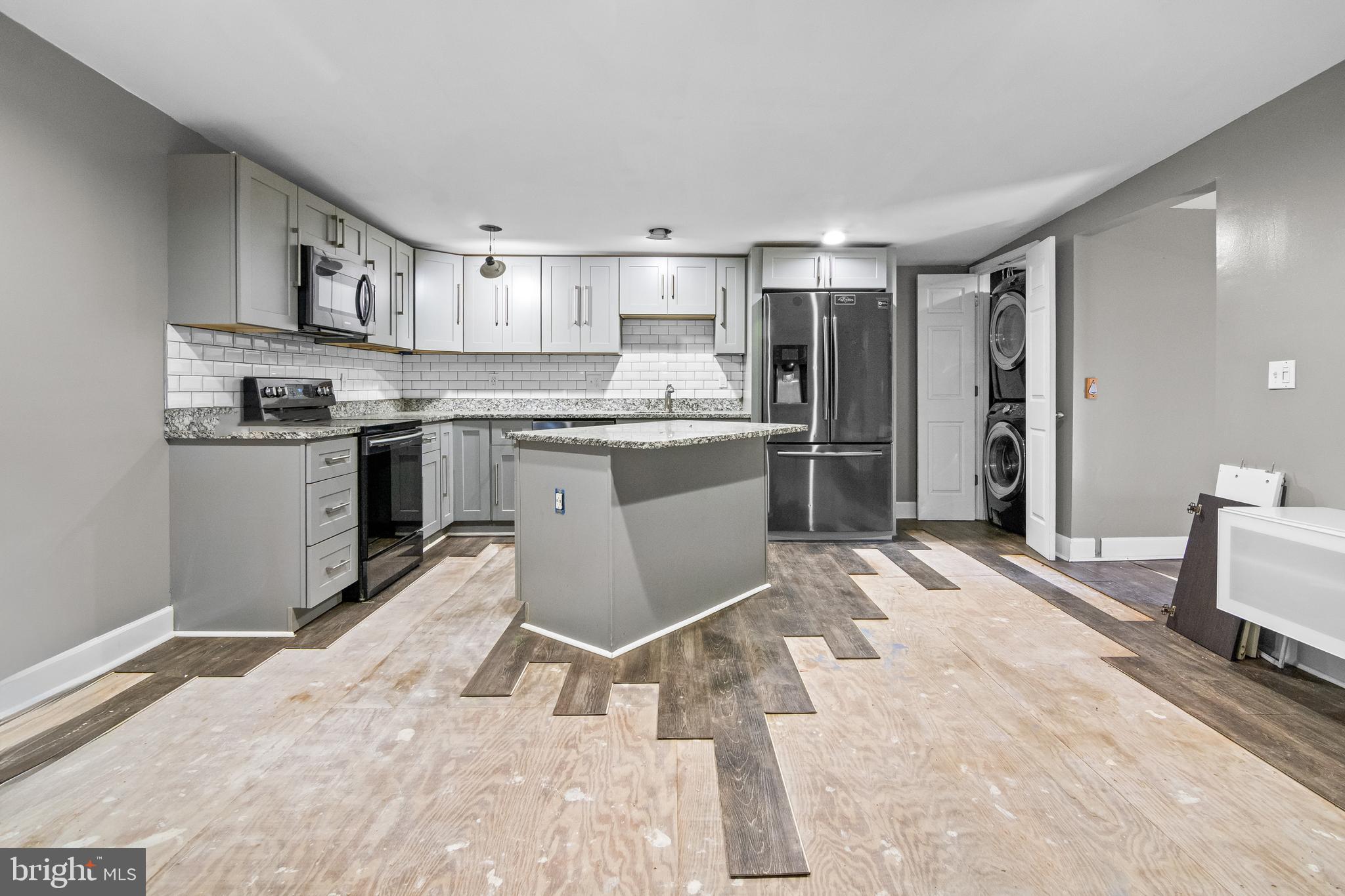 CURTIS BAY - Residential Income