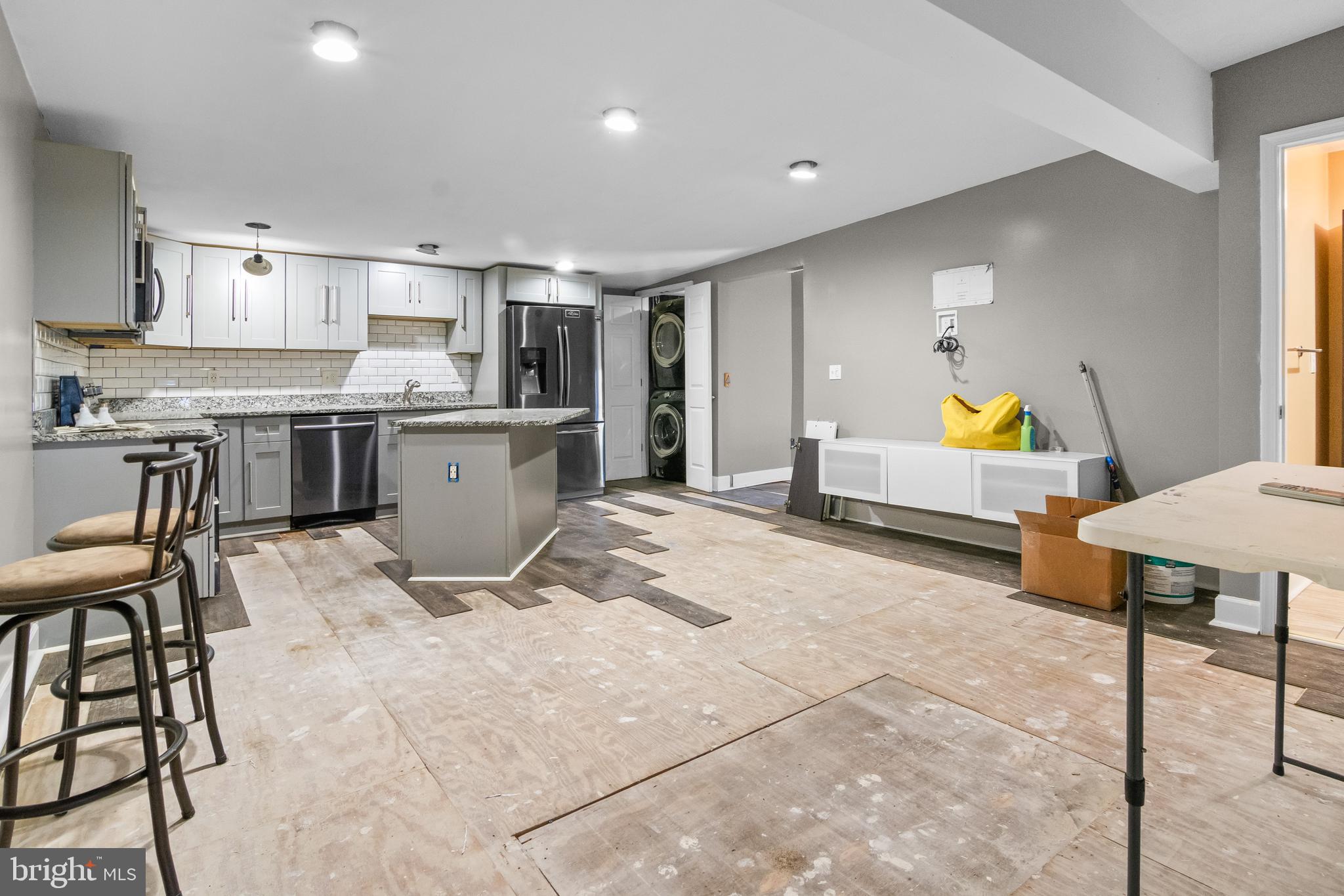 CURTIS BAY - Residential Income