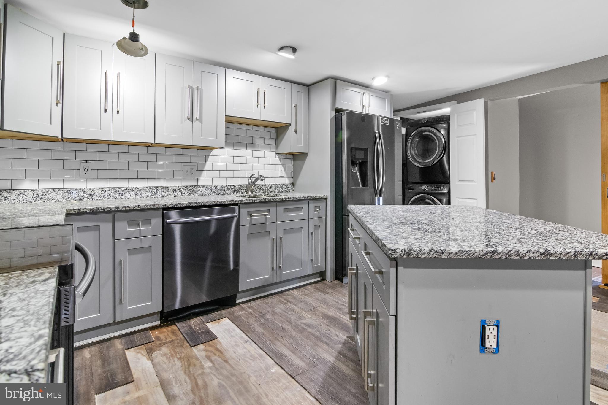 CURTIS BAY - Residential Income