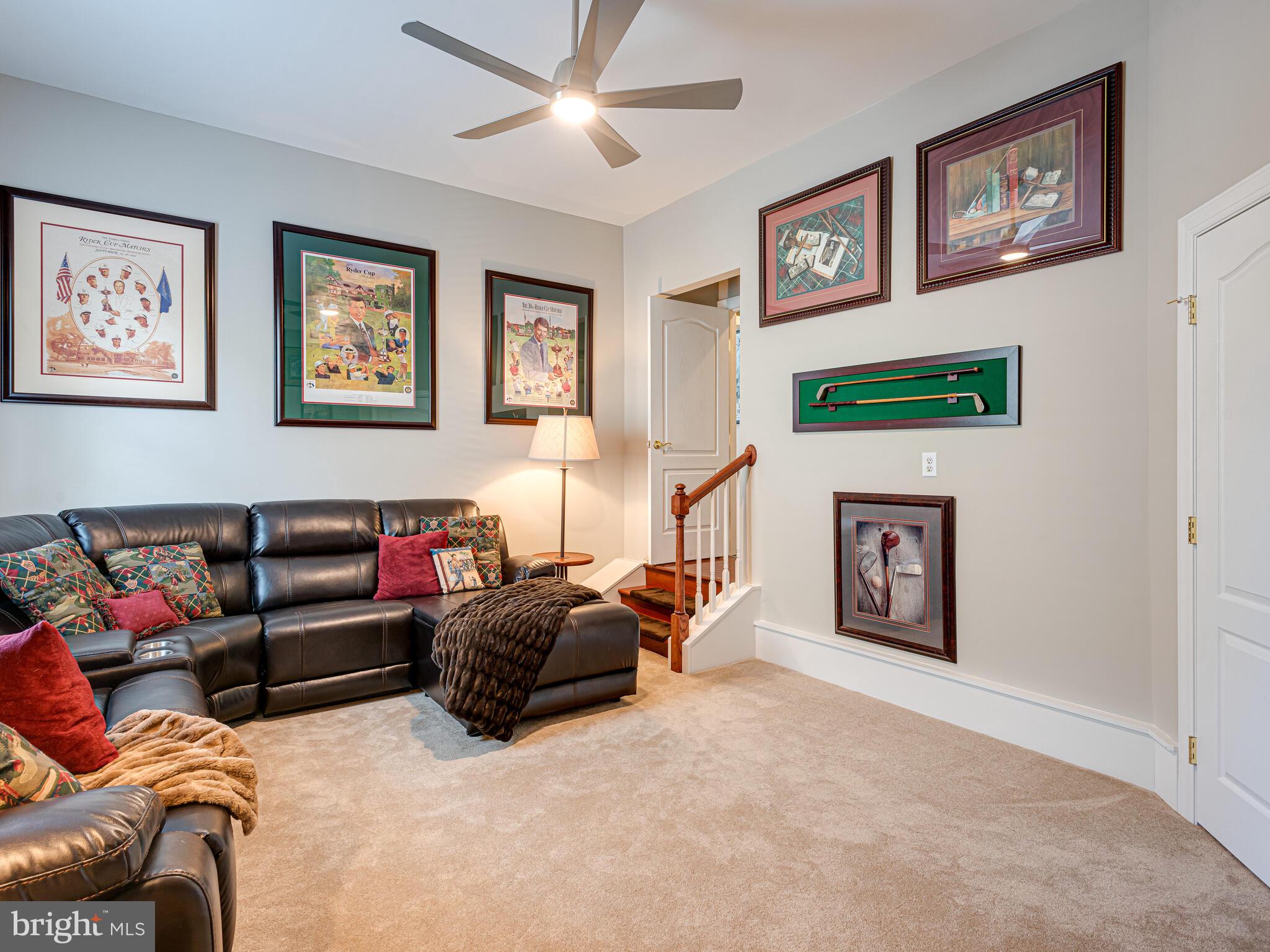 RIVERCREST - Residential