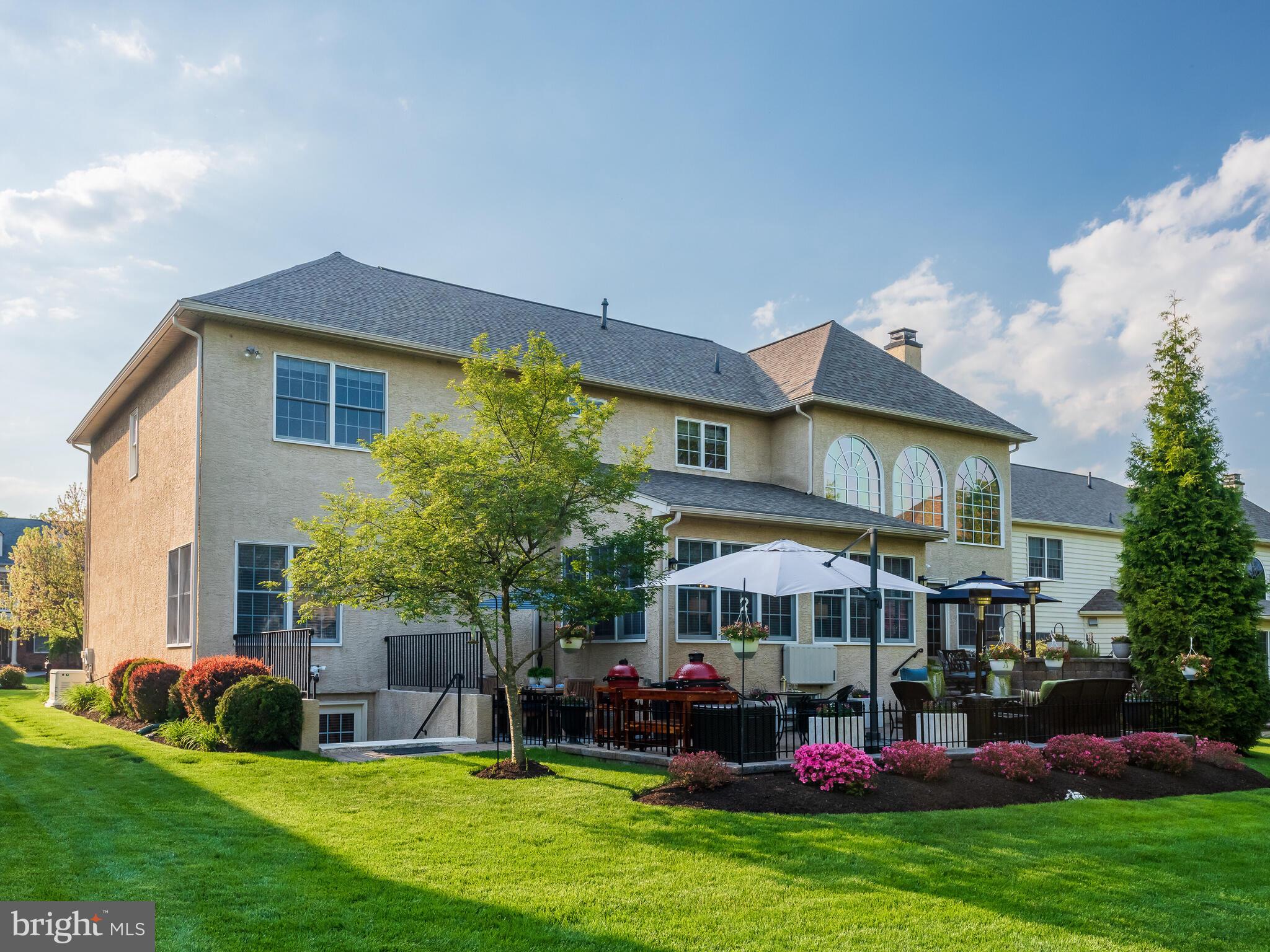 RIVERCREST - Residential