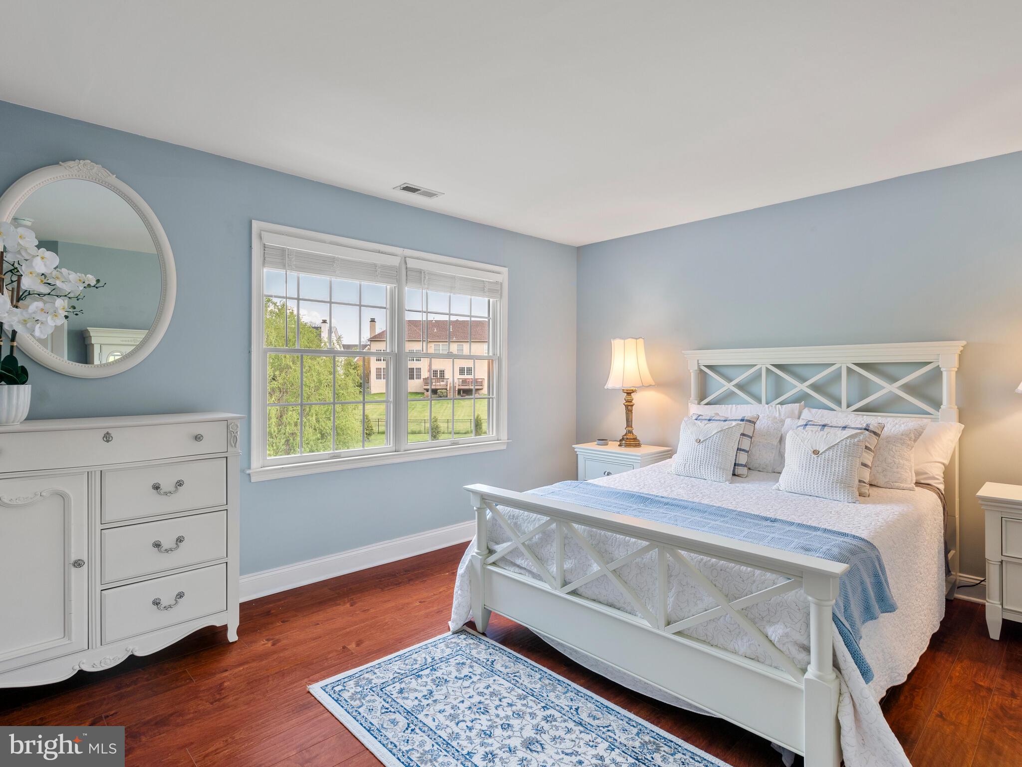 RIVERCREST - Residential