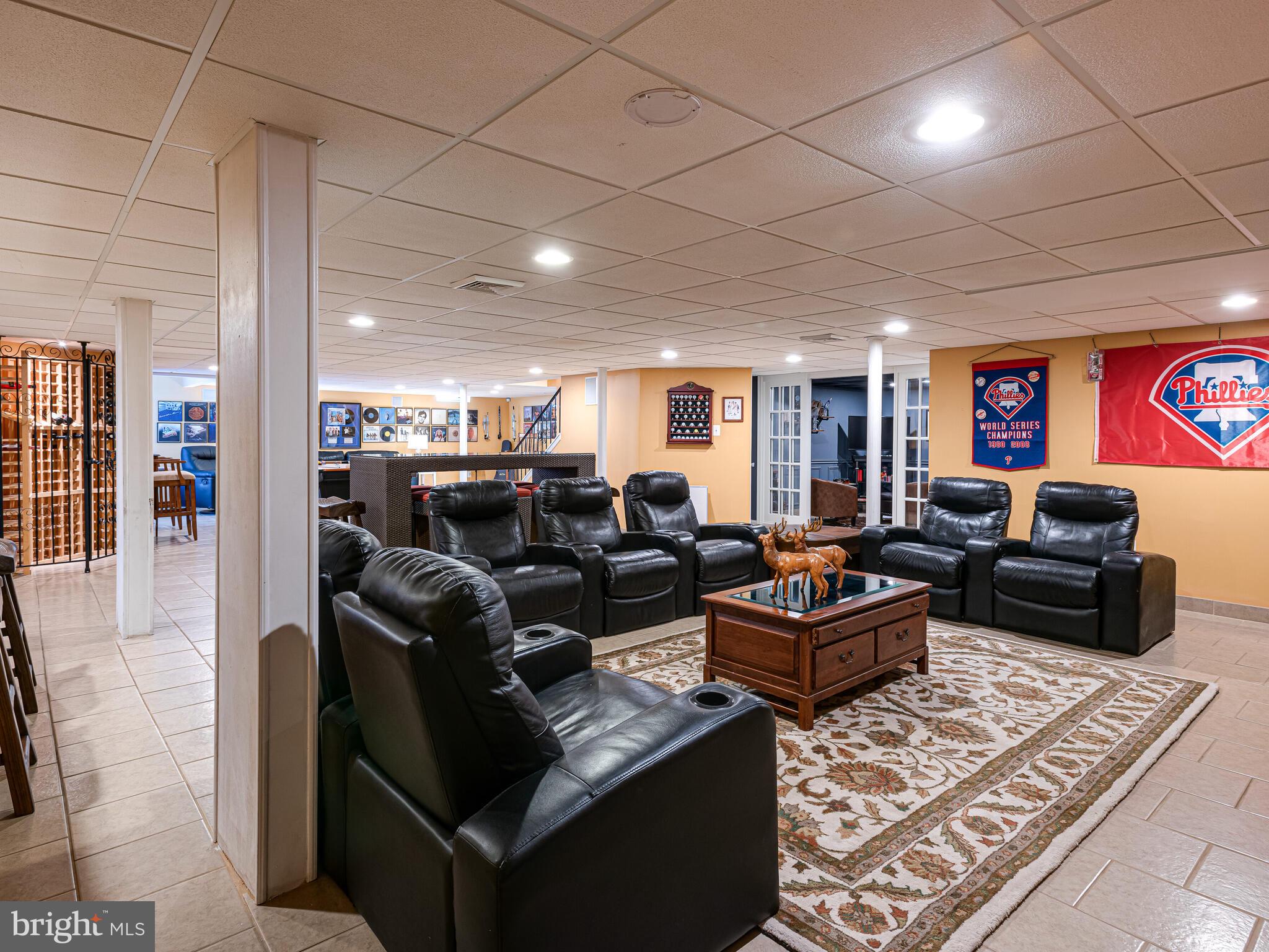 RIVERCREST - Residential