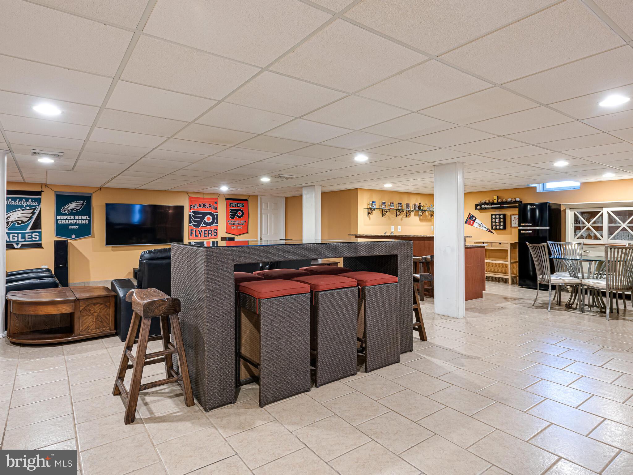 RIVERCREST - Residential