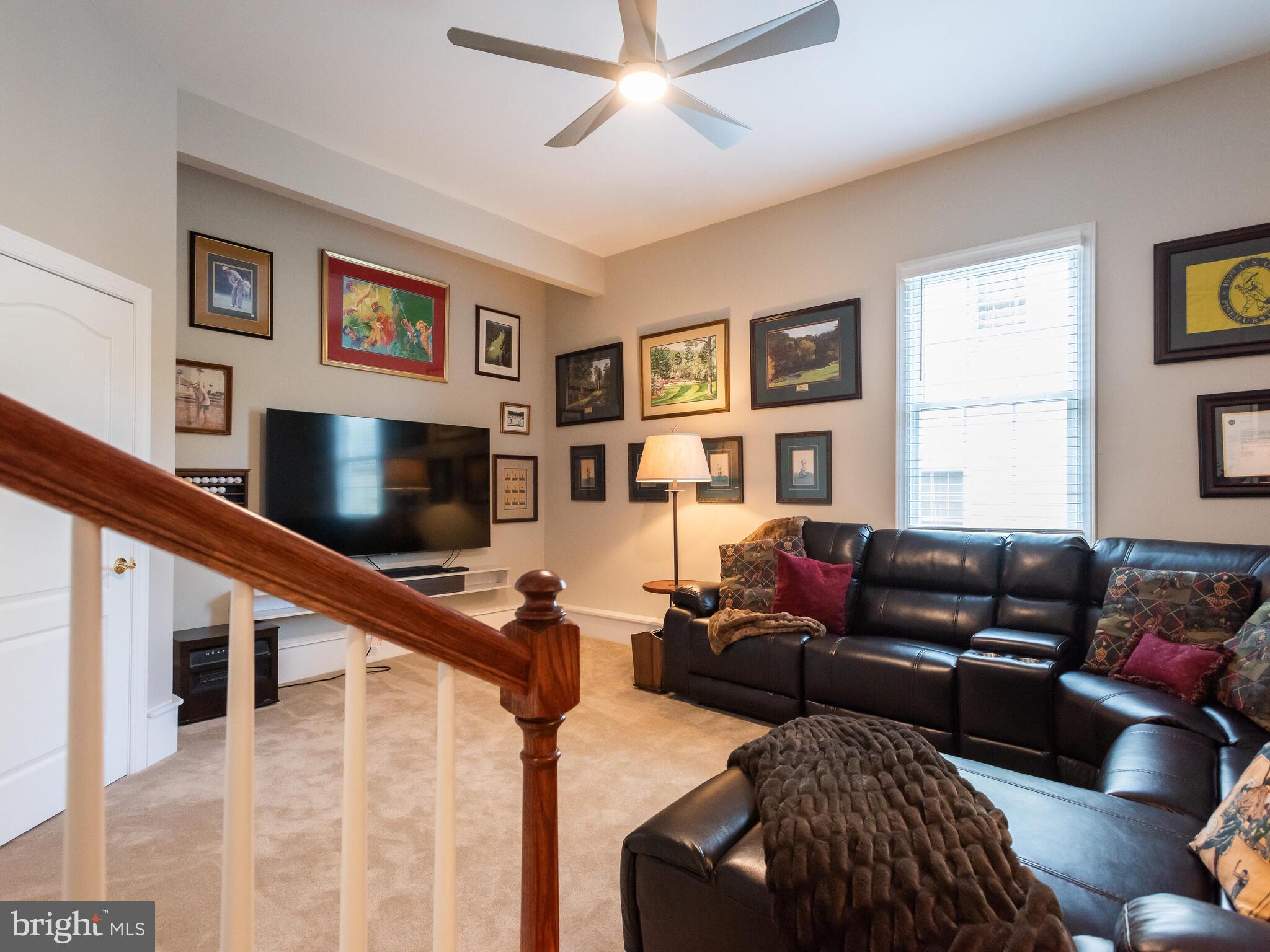 RIVERCREST - Residential