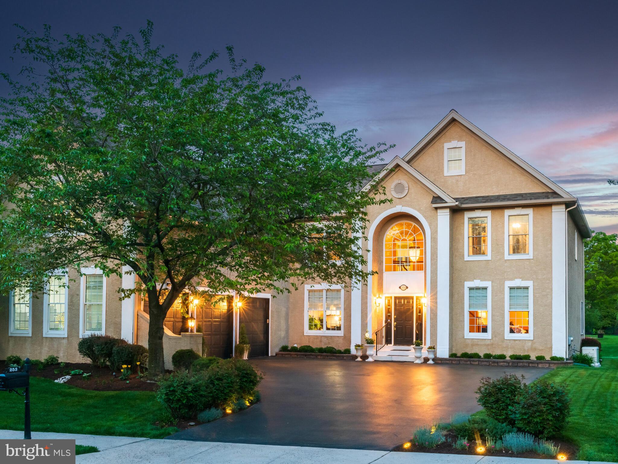 RIVERCREST - Residential