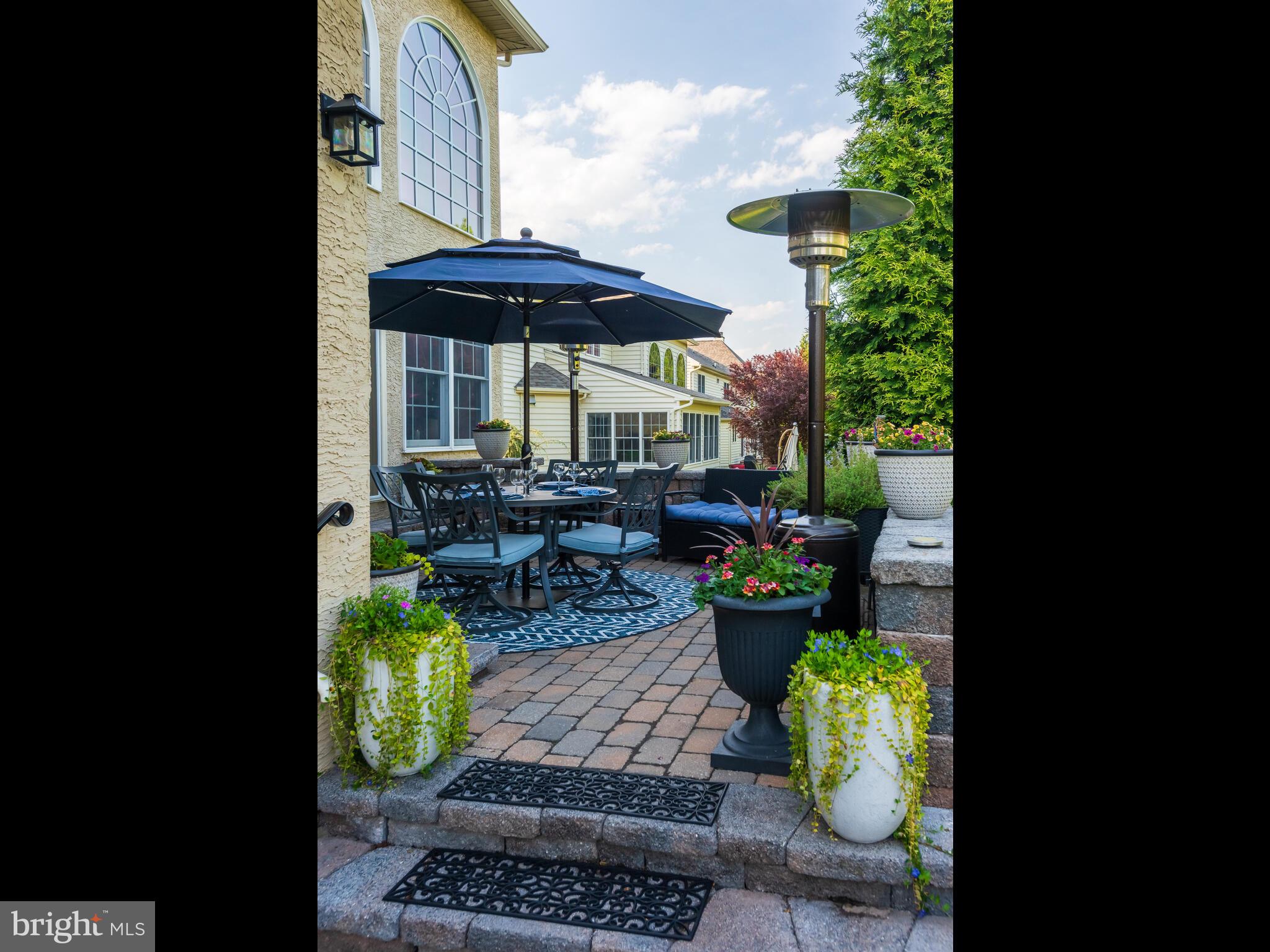 RIVERCREST - Residential