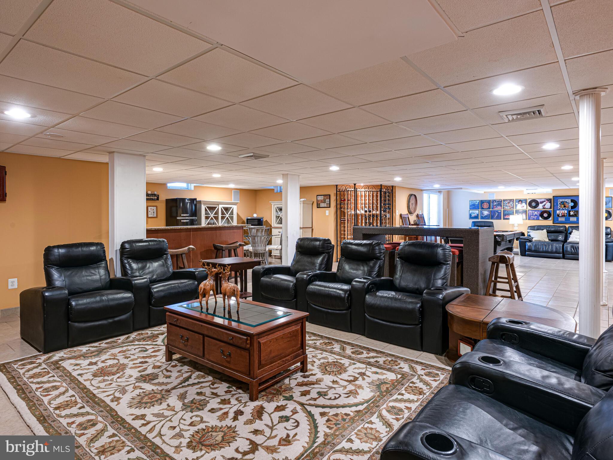 RIVERCREST - Residential