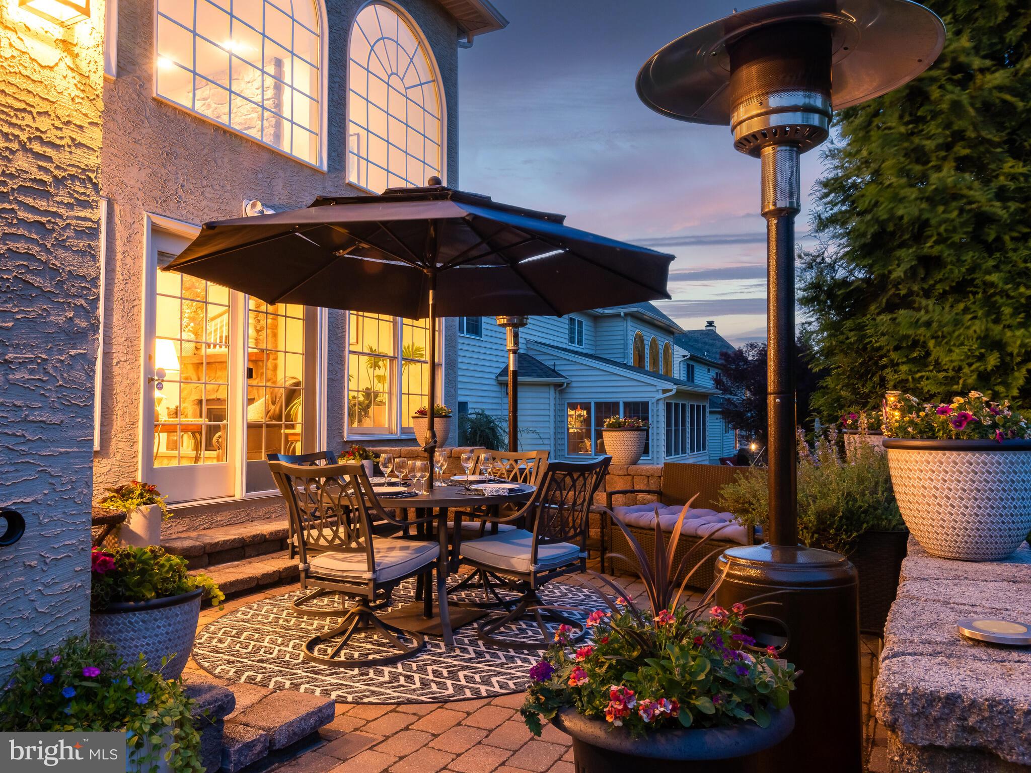 RIVERCREST - Residential