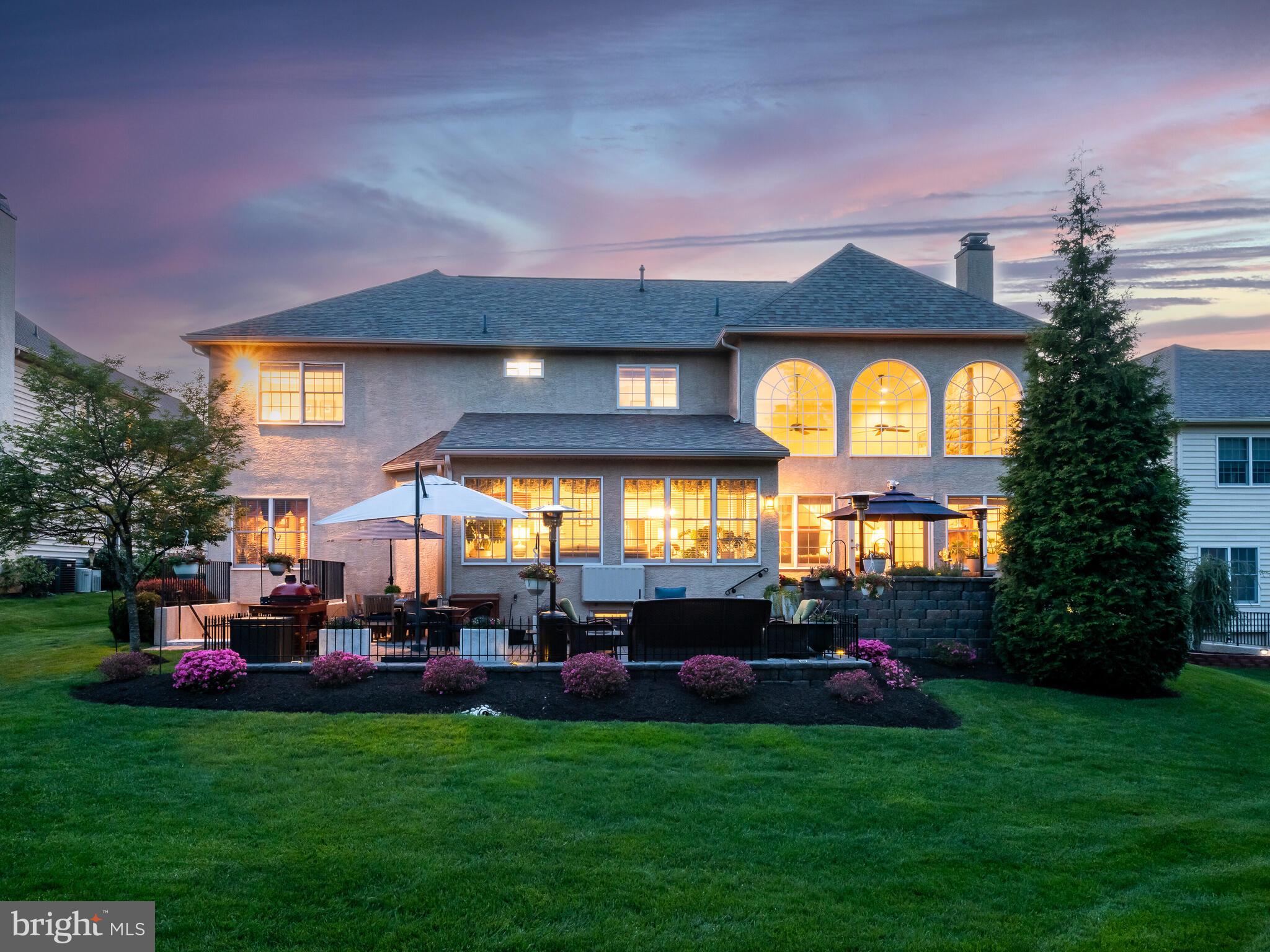 RIVERCREST - Residential