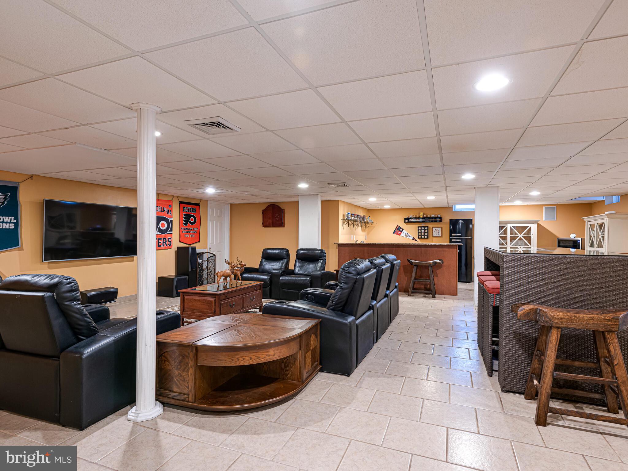 RIVERCREST - Residential