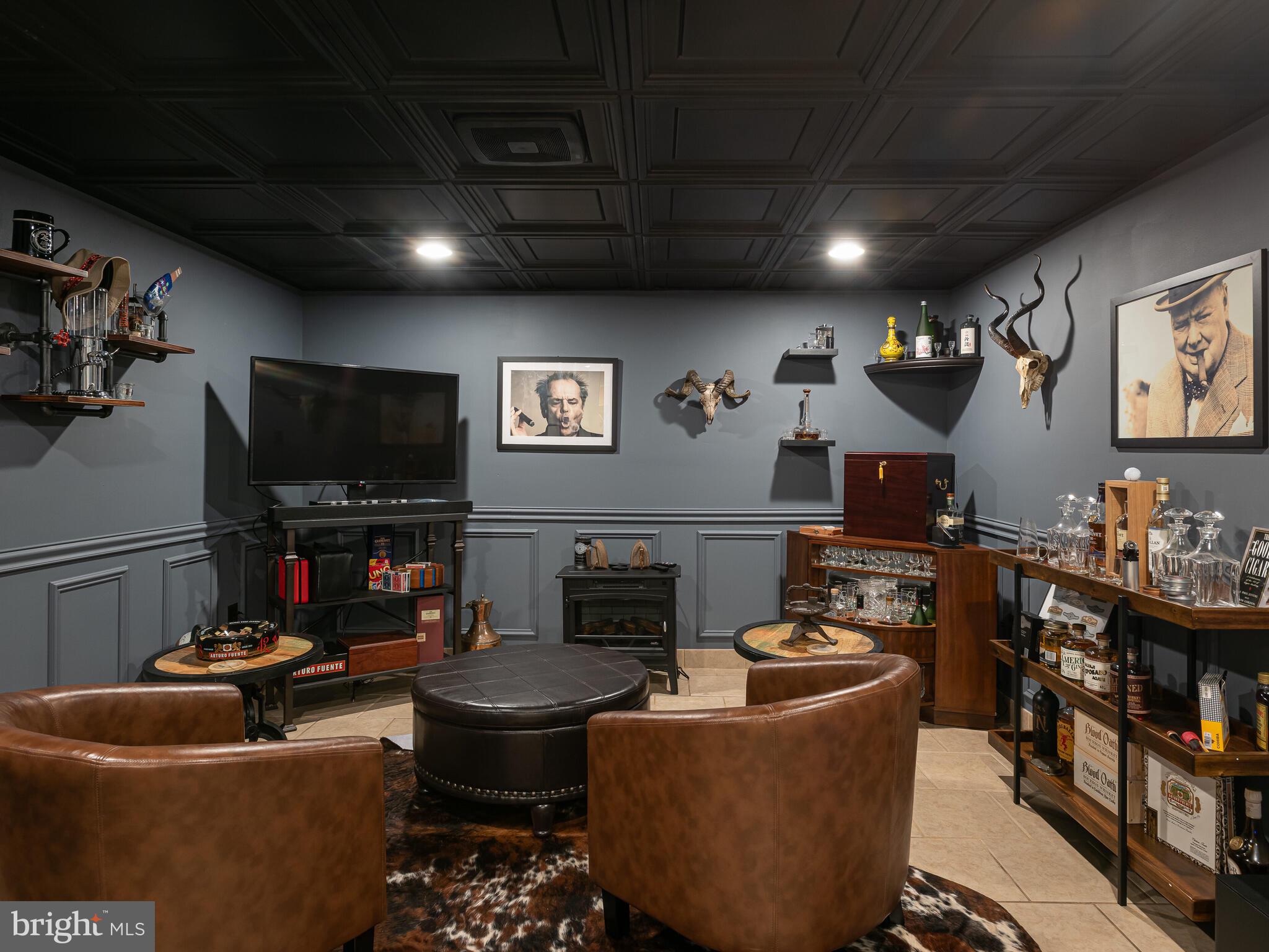 RIVERCREST - Residential