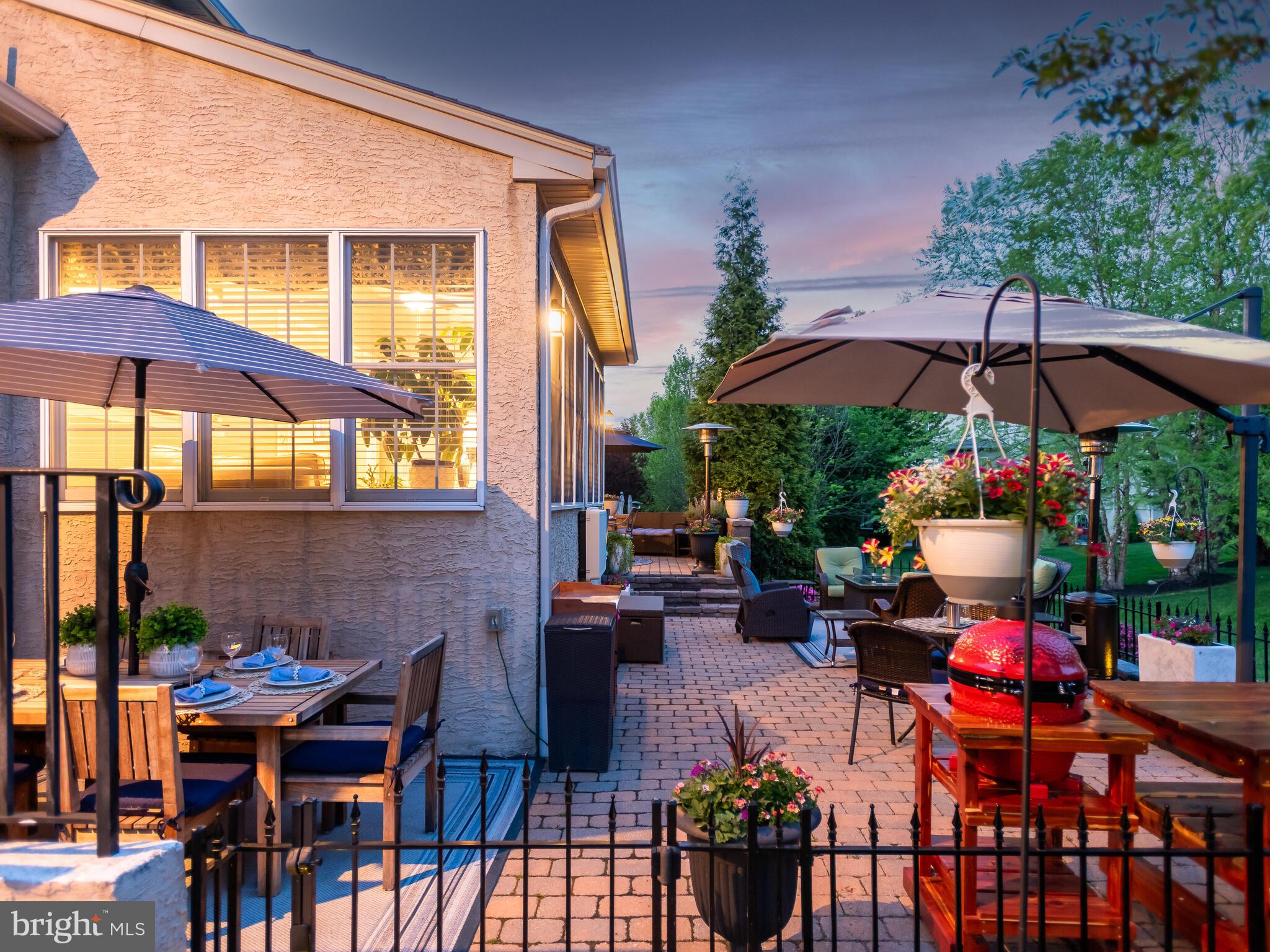 RIVERCREST - Residential