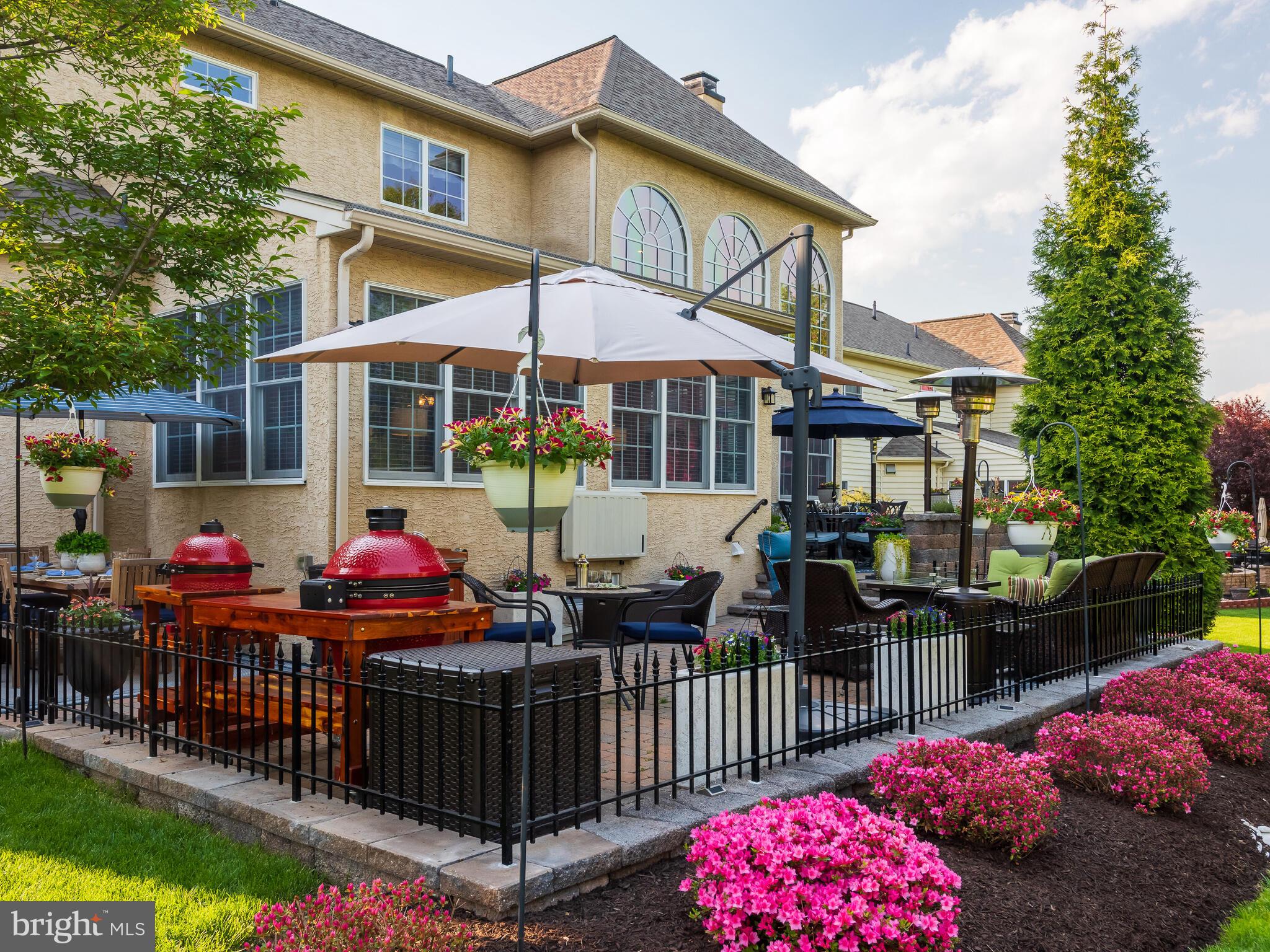 RIVERCREST - Residential