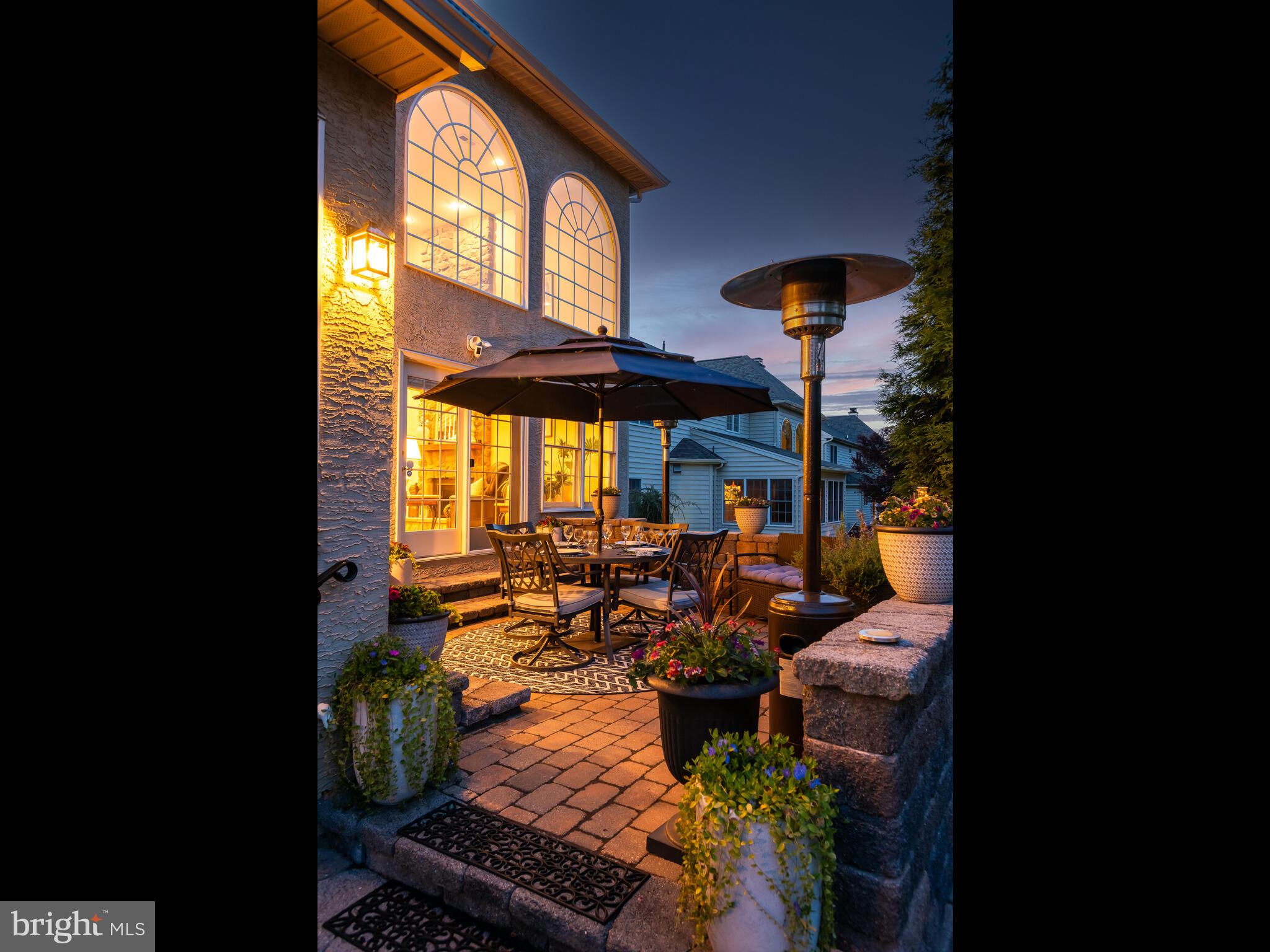 RIVERCREST - Residential