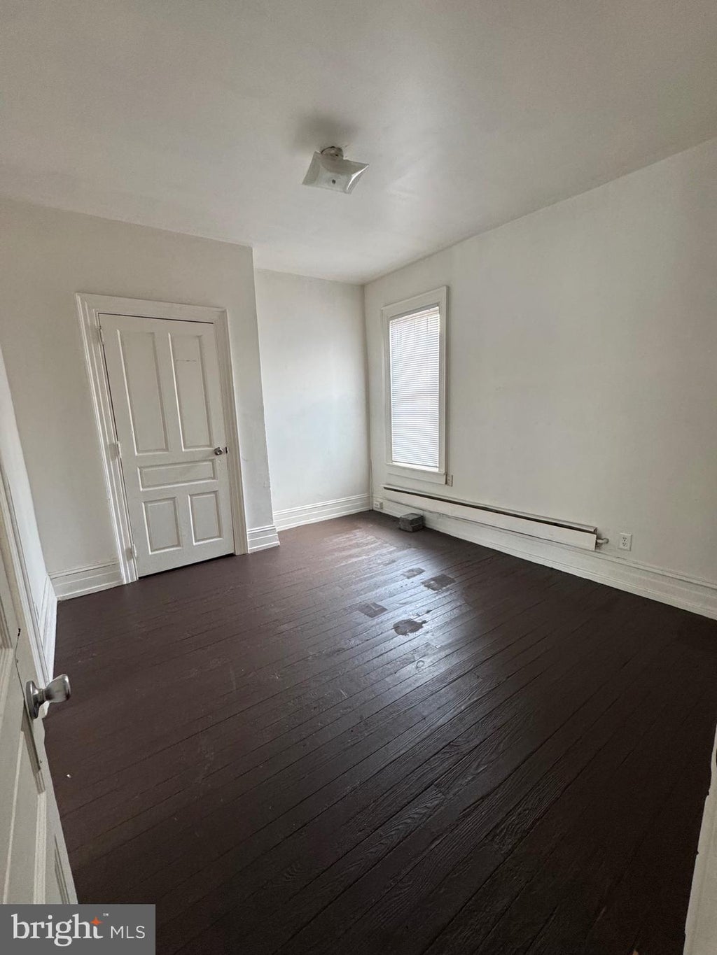 Photo of 668 E Market Street #2ND FLR, YORK, PA 17401 (MLS # PAYK2104594)