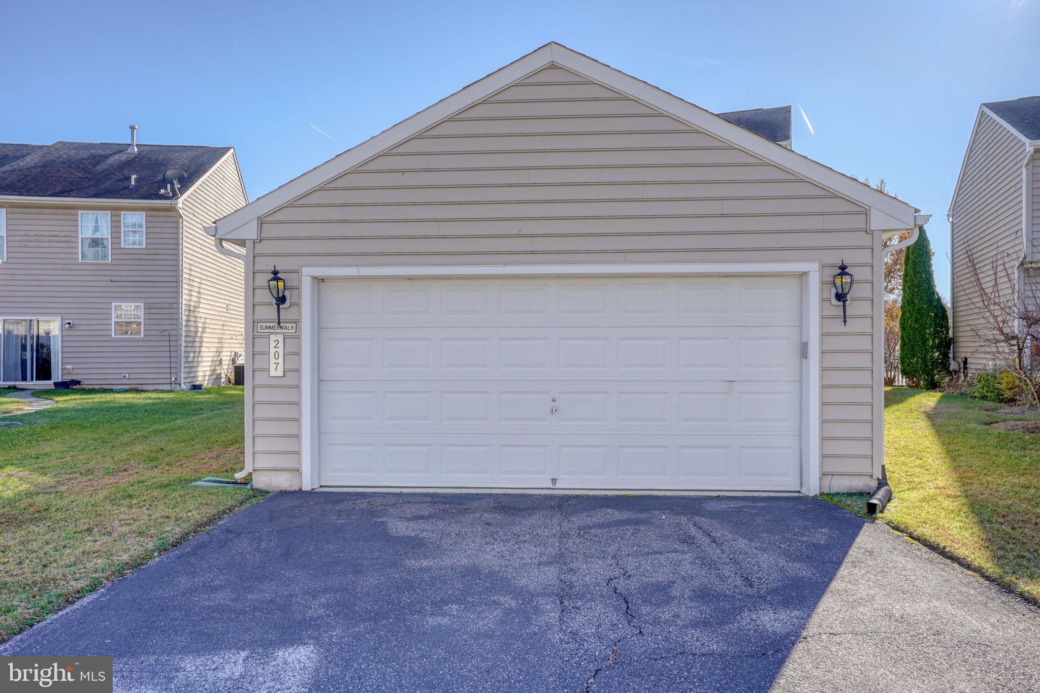 207 SUMMER WALK BOULEVARD