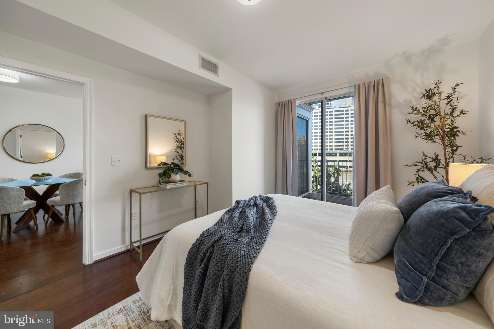 TYSONS CORNER - Residential