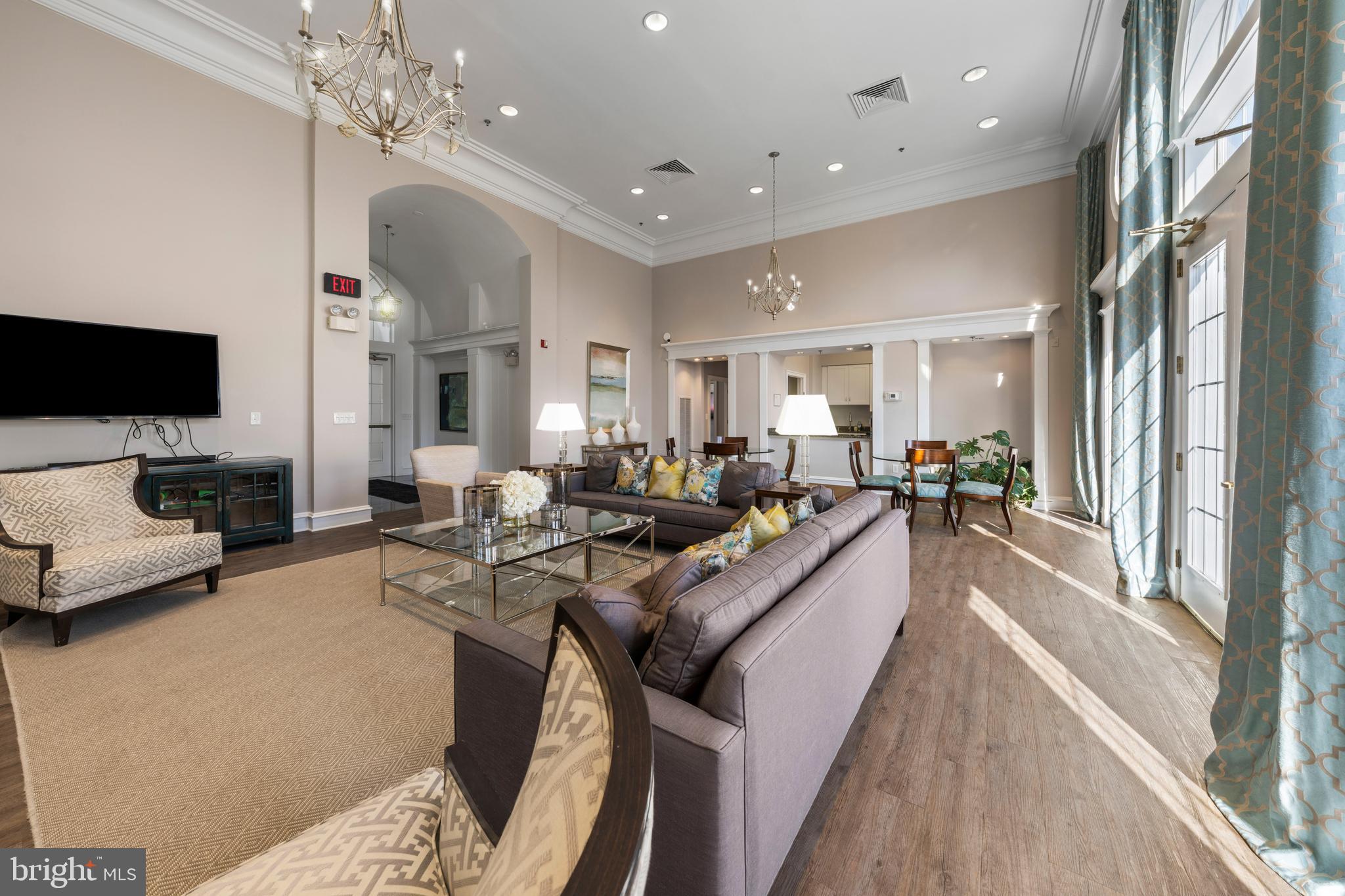 TYSONS CORNER - Residential