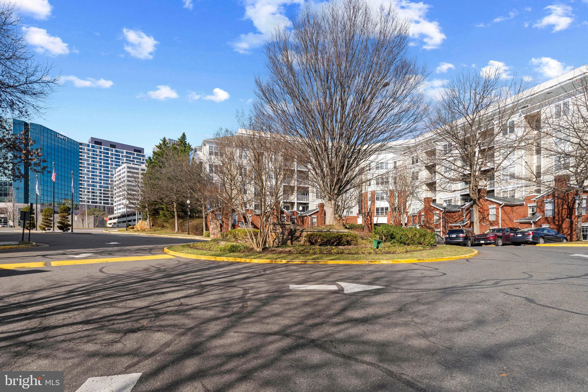 TYSONS CORNER - Residential